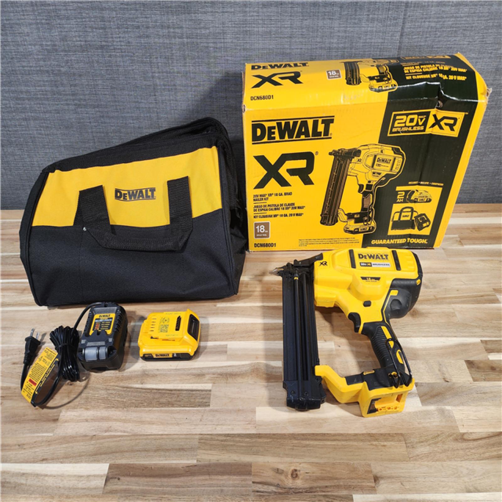 HOUSTON LOCATION - AS-IS DEWALT 20V MAX XR 18 Gauge Brad Nailer Kit