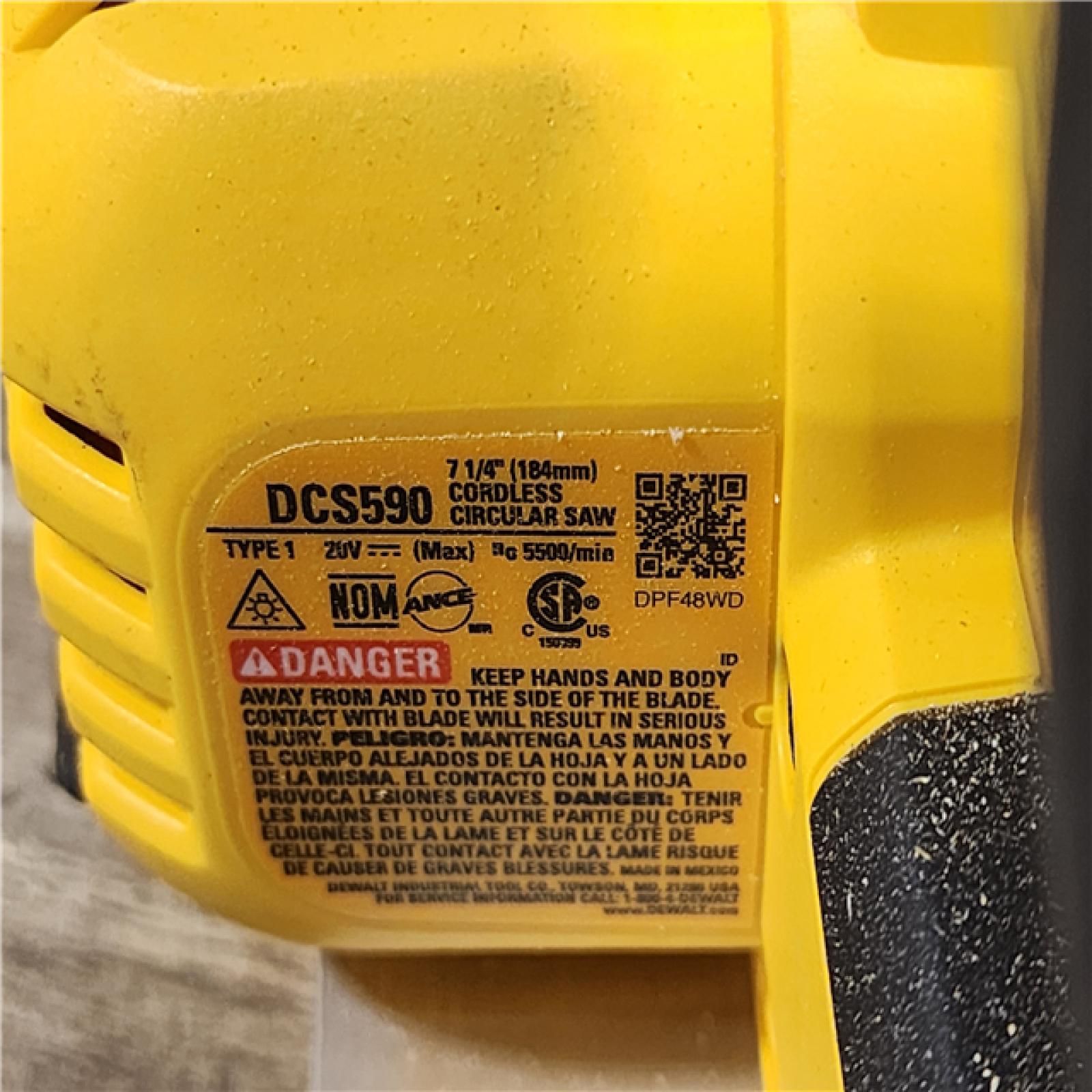 HOUSTON LOCATION - AS-IS DEWALT 20-Volt MAX 7-1/4 in. Cordless Circular Saw (Tool Only)
