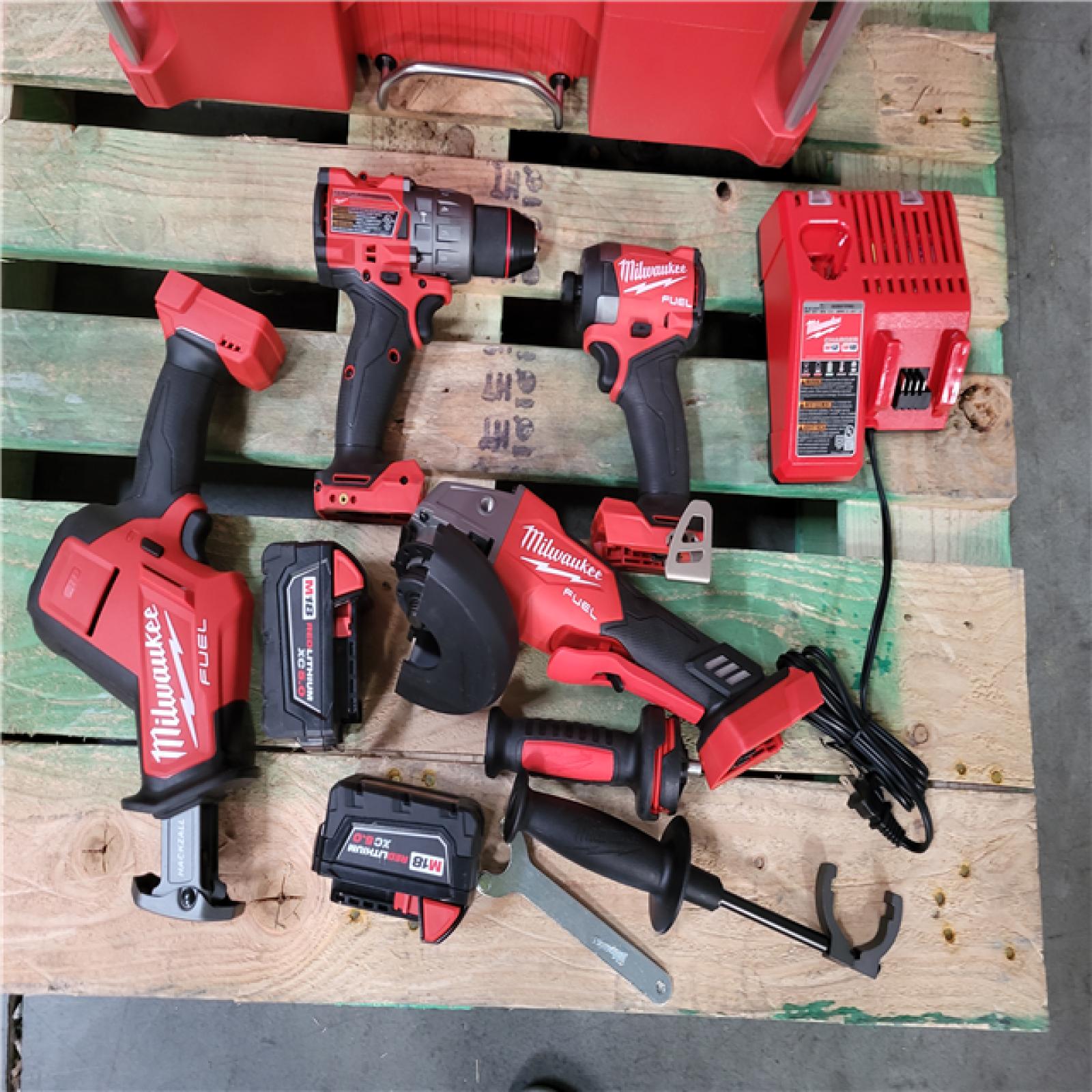 CALIFORNIA AS-IS MILWAUKEE M18 4-TOOL PACKOUT KIT