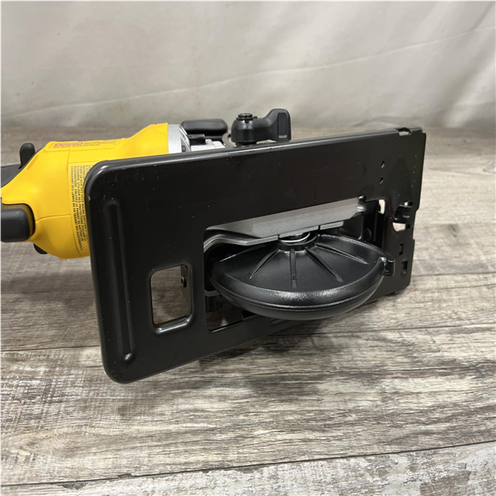 AS-IS DEWALT ATOMIC 20V MAX Cordless Brushless 4-1/2 in. Circular Saw (Tool Only)