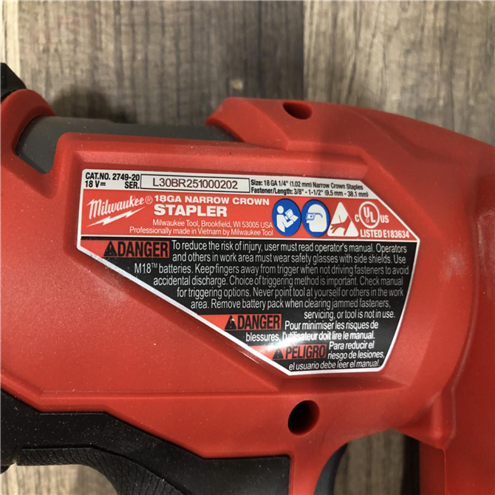 AS-IS Milwaukee FUEL 18-Volt Lithium-Ion Brushless Cordless 18-Gauge 1/4 in. Narrow Crown Stapler (Tool-Only)