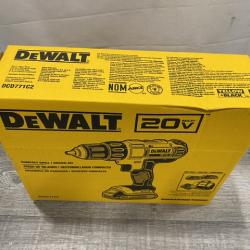 NEW - DEWALT 20V MAX Cordless 1/2 in. Drill/Driver Kit