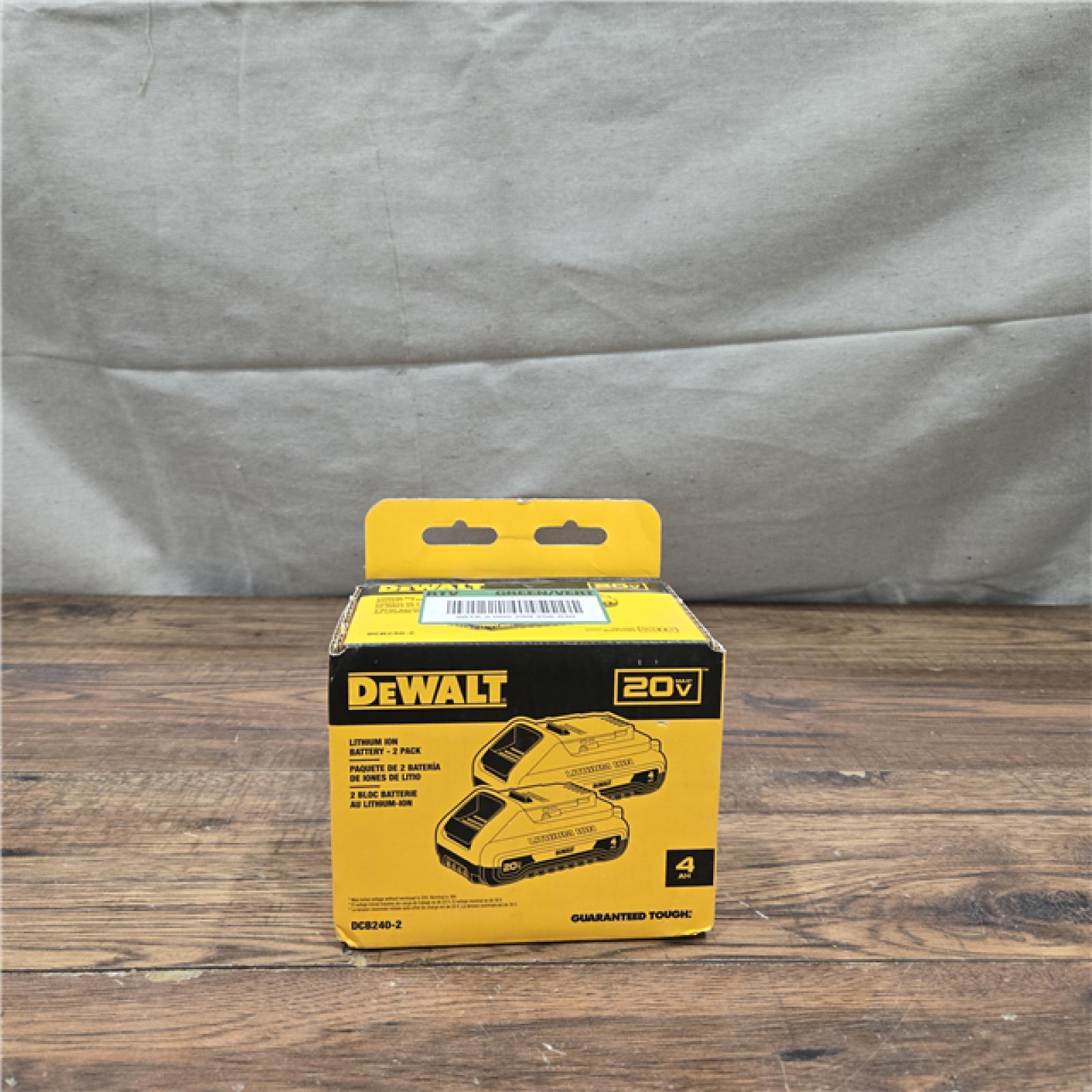 NEW Dewalt 20-Volt MAX Lithium-Ion 4.0 Ah Compact Battery Pack (2-Pack)