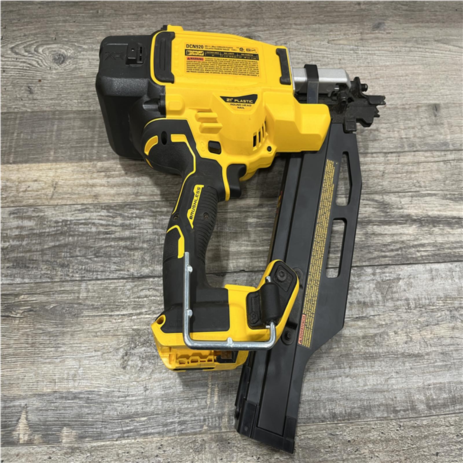 AS-IS DEWALT 20-Volt 21° Cordless Framing Nailer (Tool-Only)
