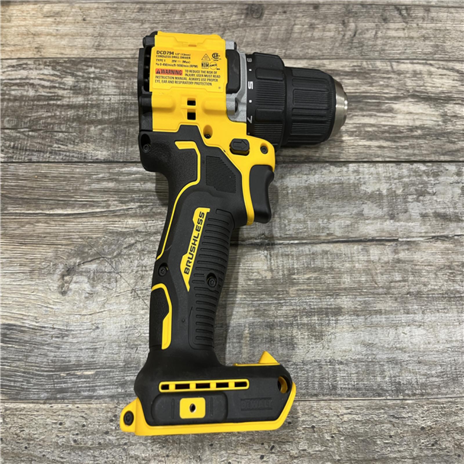 AS-IS DEWALT Atomic 20V Lithium-Ion Cordless Compact 1/2 in. Drill/Driver Kit