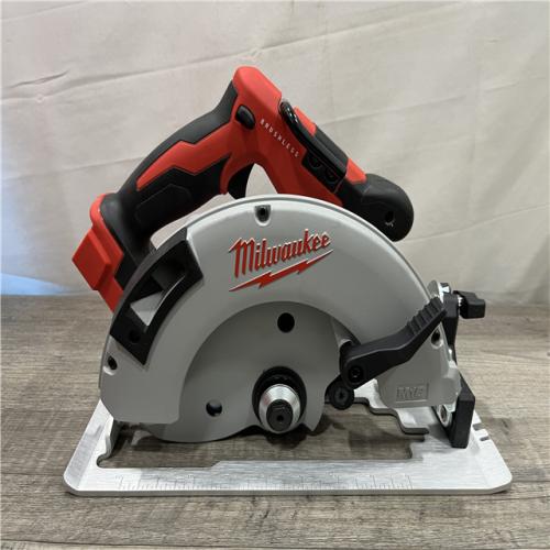 AS-IS Milwaukee 18V Lithium-Ion Brushless Cordless 7-1/4 in. Circular Saw (Tool-Only)