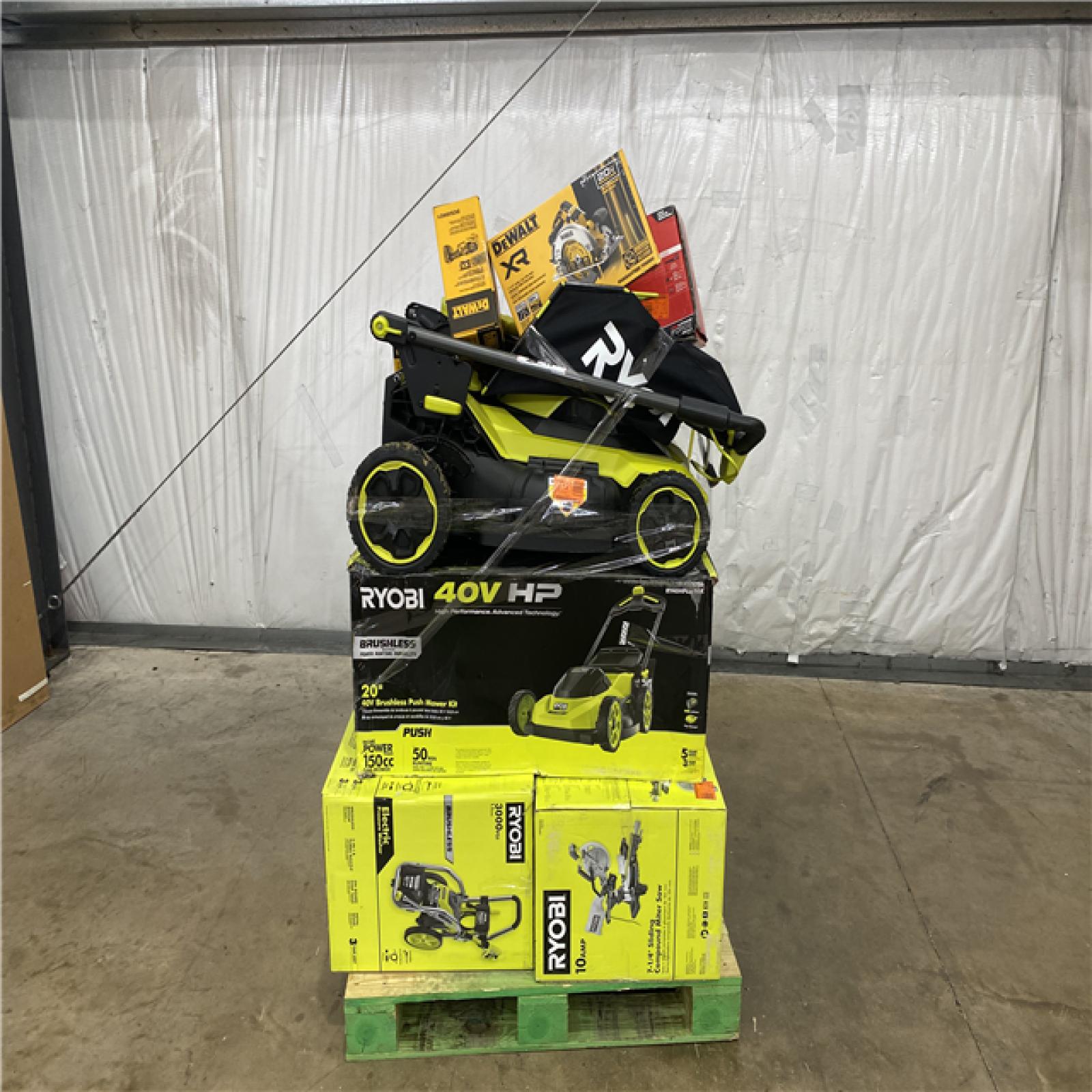 Houston Location AS IS - Tool Pallet