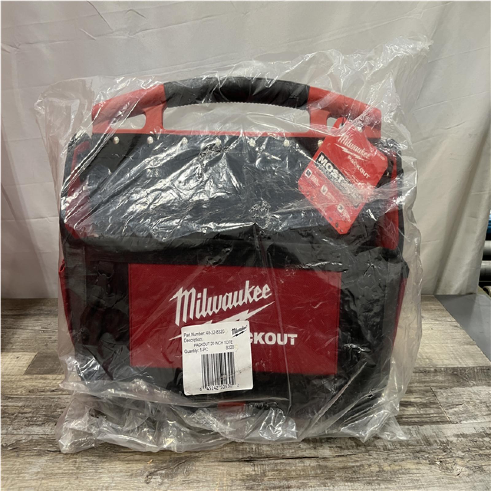 NEW - Milwaukee 20 in. PACKOUT Tote