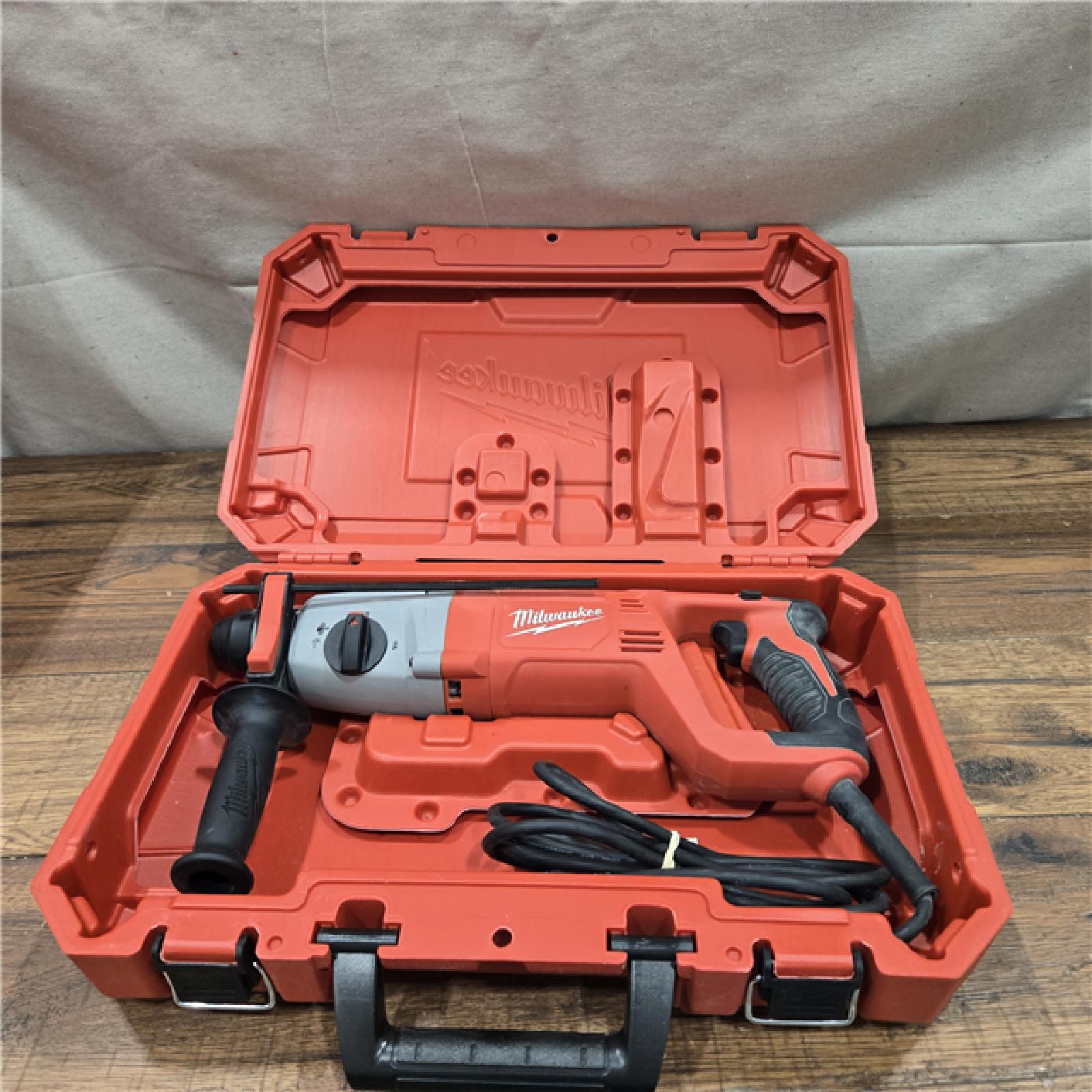 AS-IS Milwaukee 8 Amp Corded 1 in. SDS D-Handle Rotary Hammer