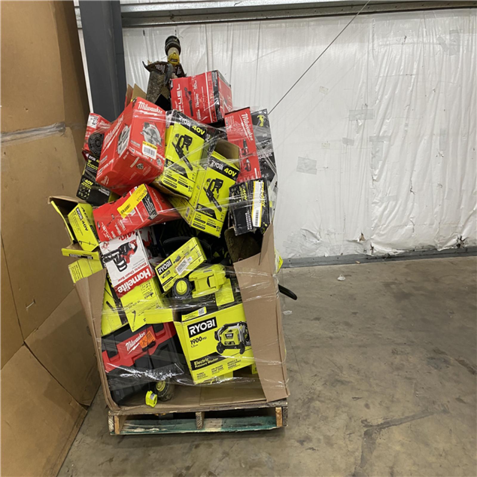 Houston Location AS IS - Tool Pallet