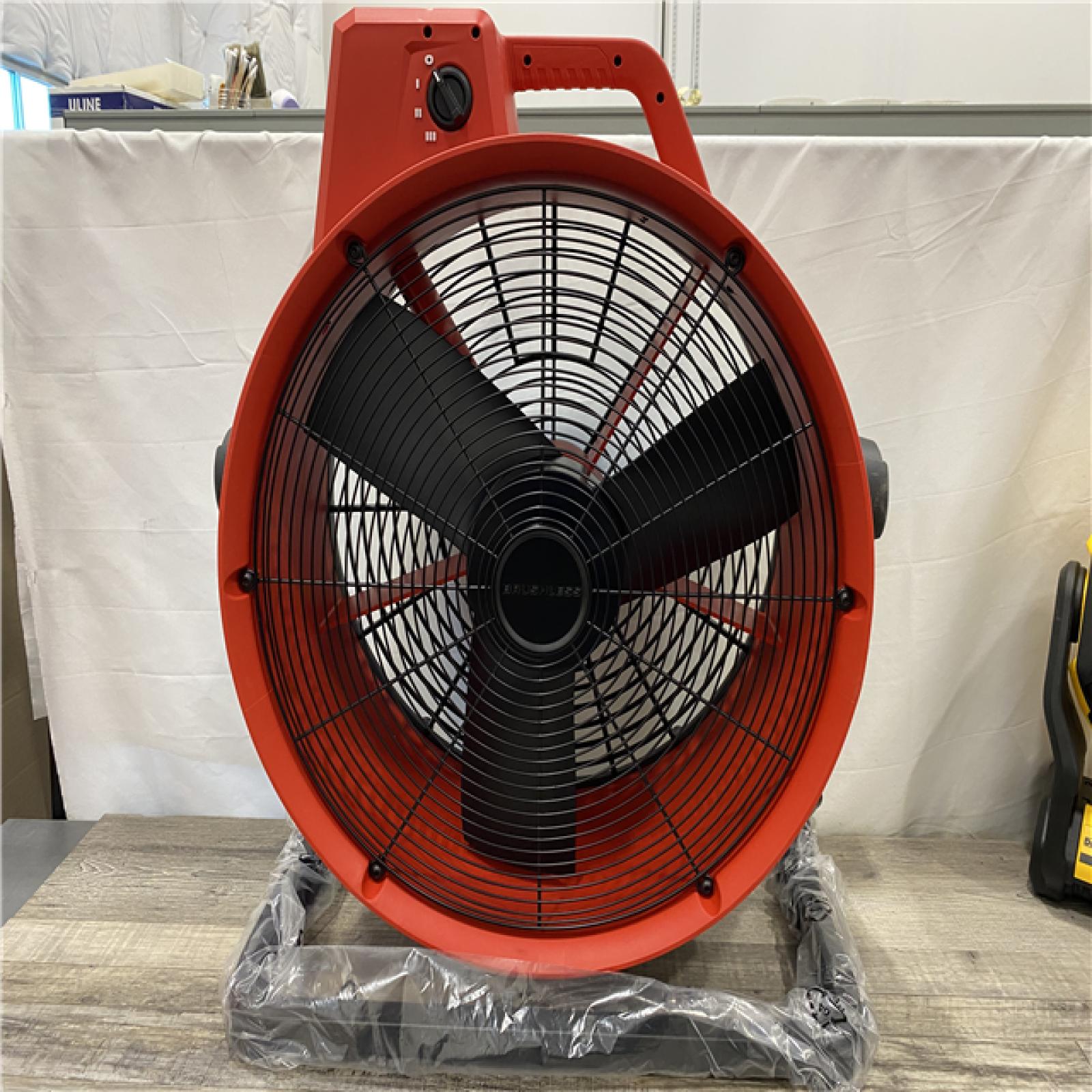 AS-IS Milwaukee Brushless Cordless Hybrid 18 in. Variable Speed Fan (Tool Only)