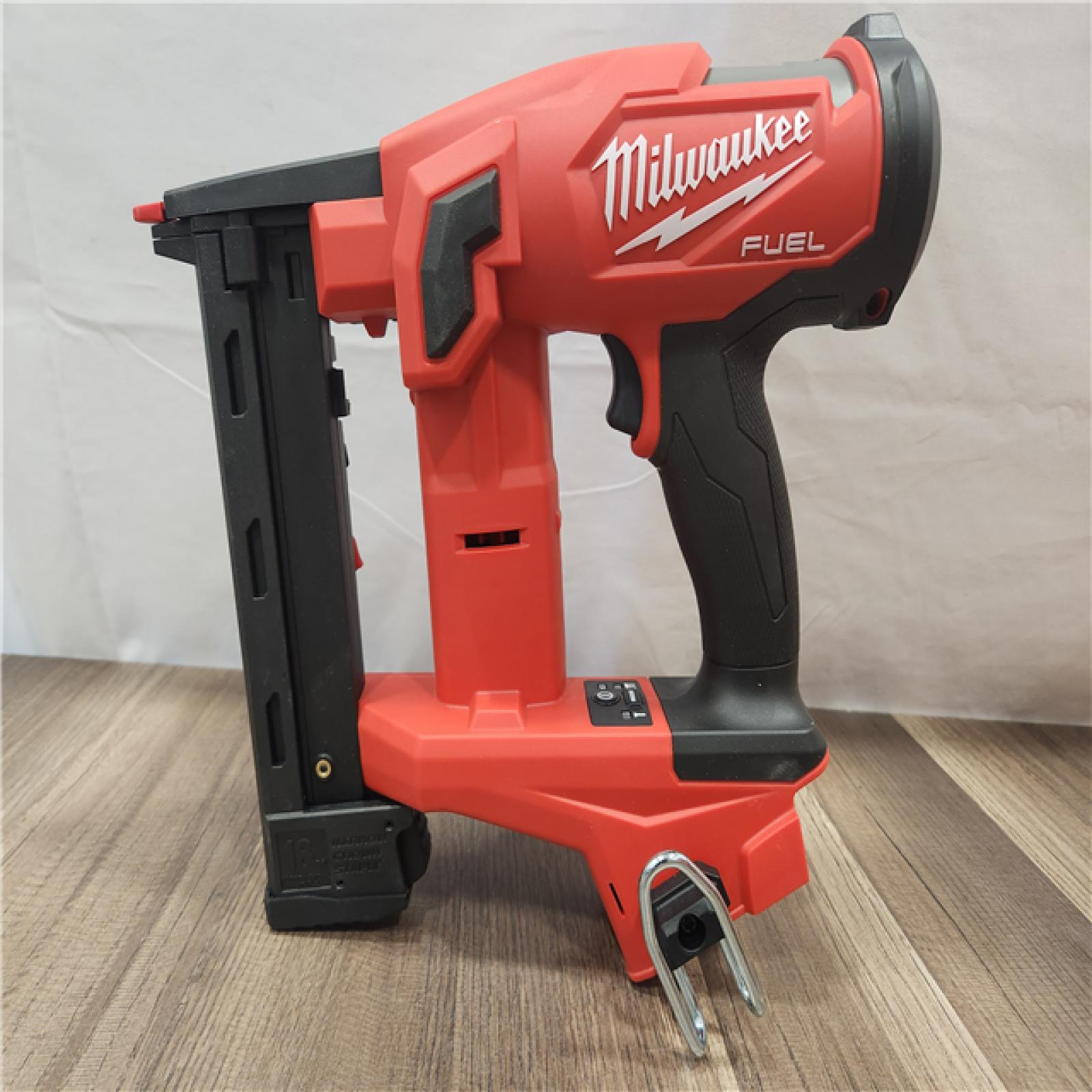 AS-IS- MILWAUKEE FUEL 18V Cordless 18-Gauge 1/4 in. Narrow Crown Stapler (Tool-Only)