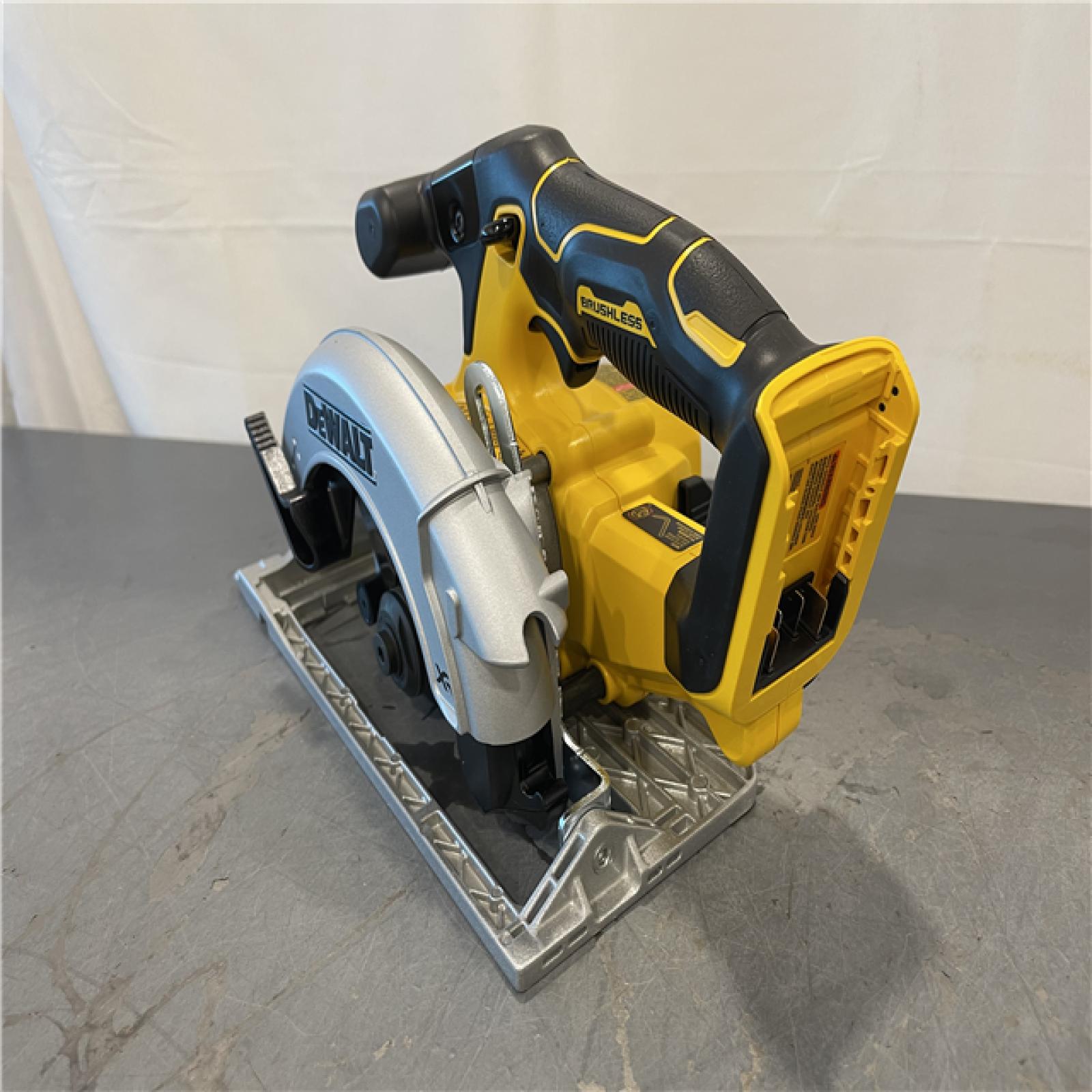 AS-IS - DEWALT 20-Volt MAX Lithium-Ion Cordless 7-Tool Combo Kit