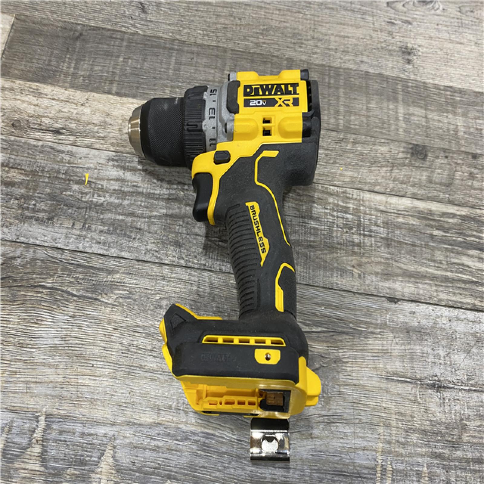 AS-IS DEWALT 20V MAX Lithium-Ion Cordless Brushless 1/2 in. Drill Driver Kit