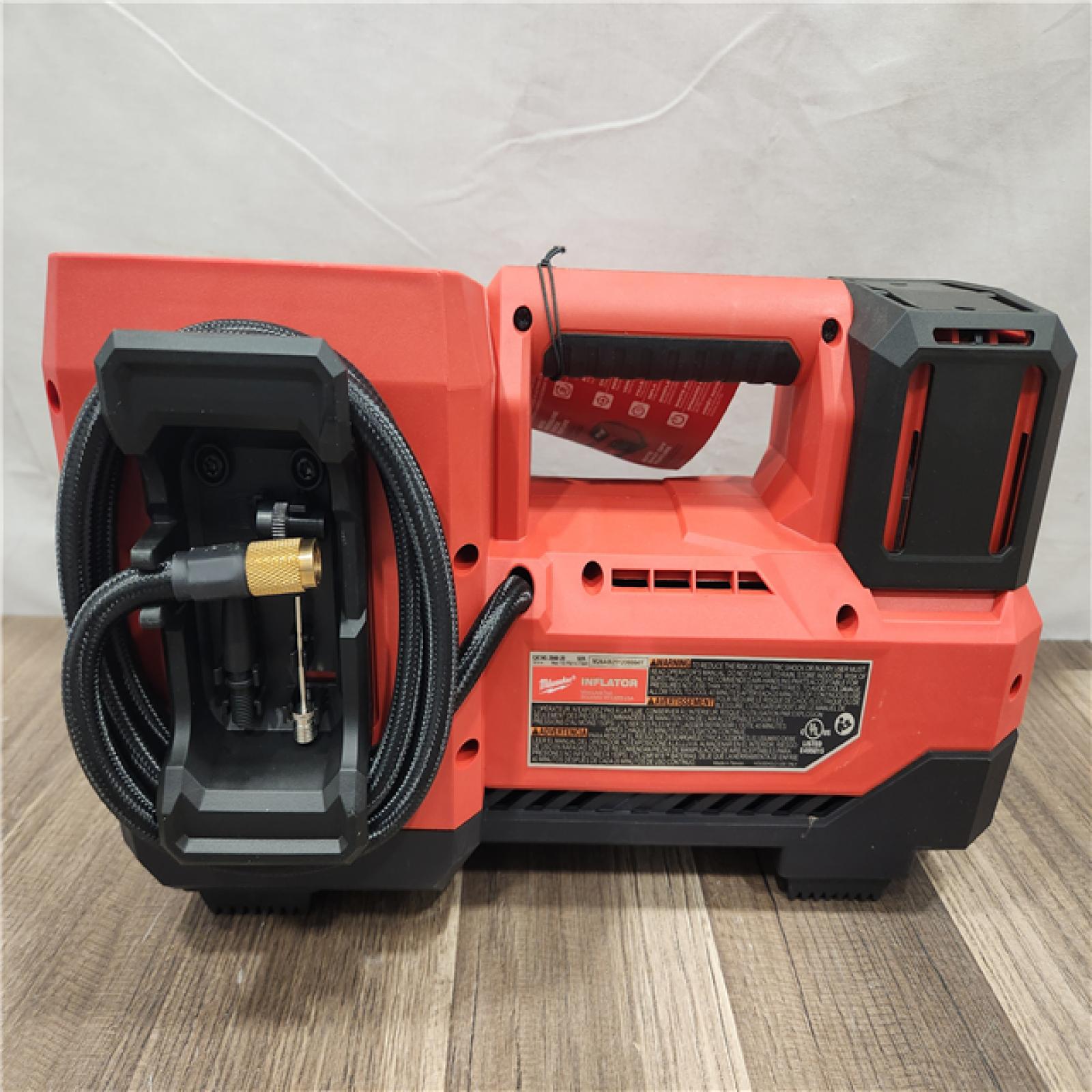 AS-IS- Milwaukee M18 18 V 150 PSI Tire Inflator (Tool Only)