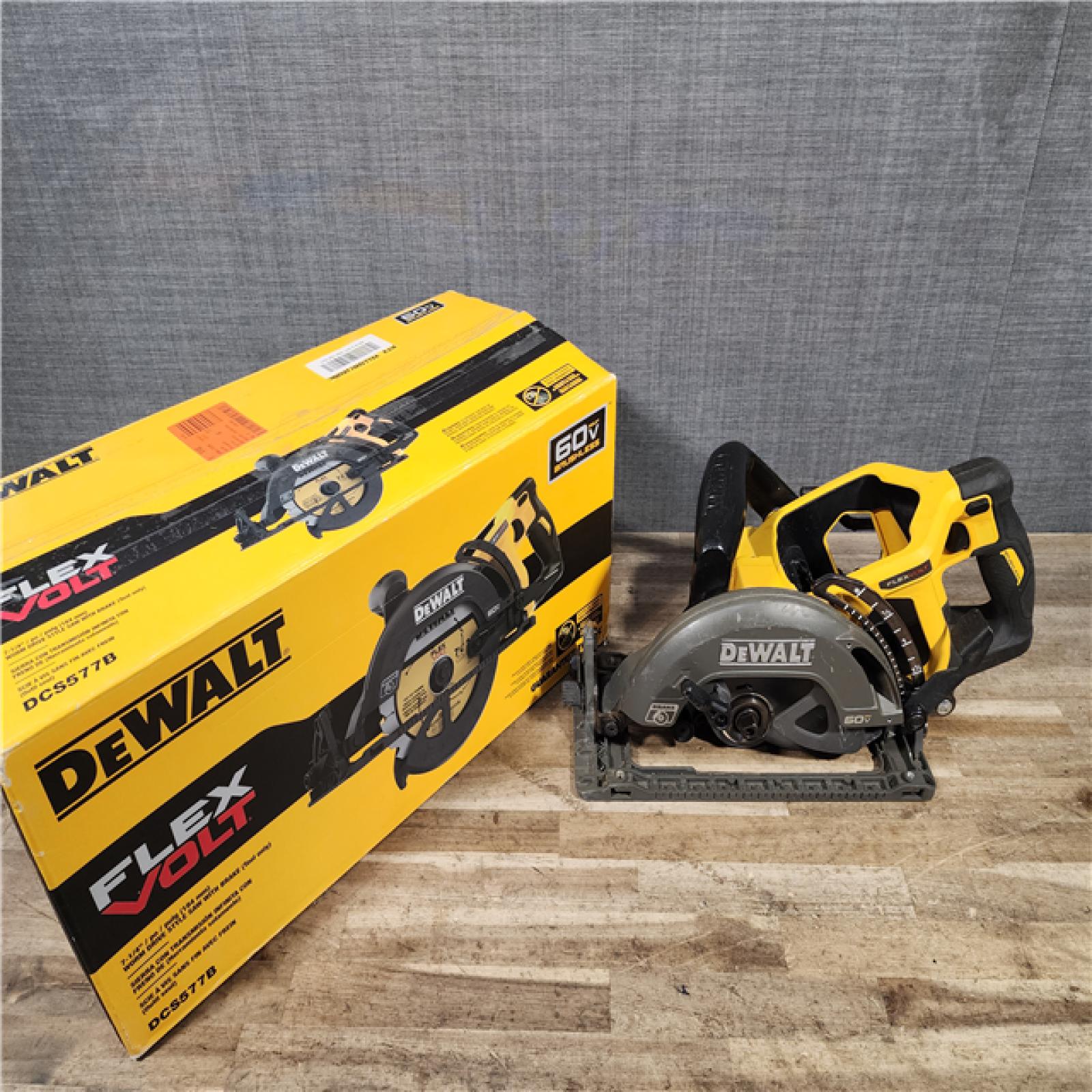 HOUSTON LOCATION - AS-IS DEWALT FLEXVOLT 60V MAX Cordless Brushless 7-1/4 in. Wormdrive Style Circular Saw (Tool Only)