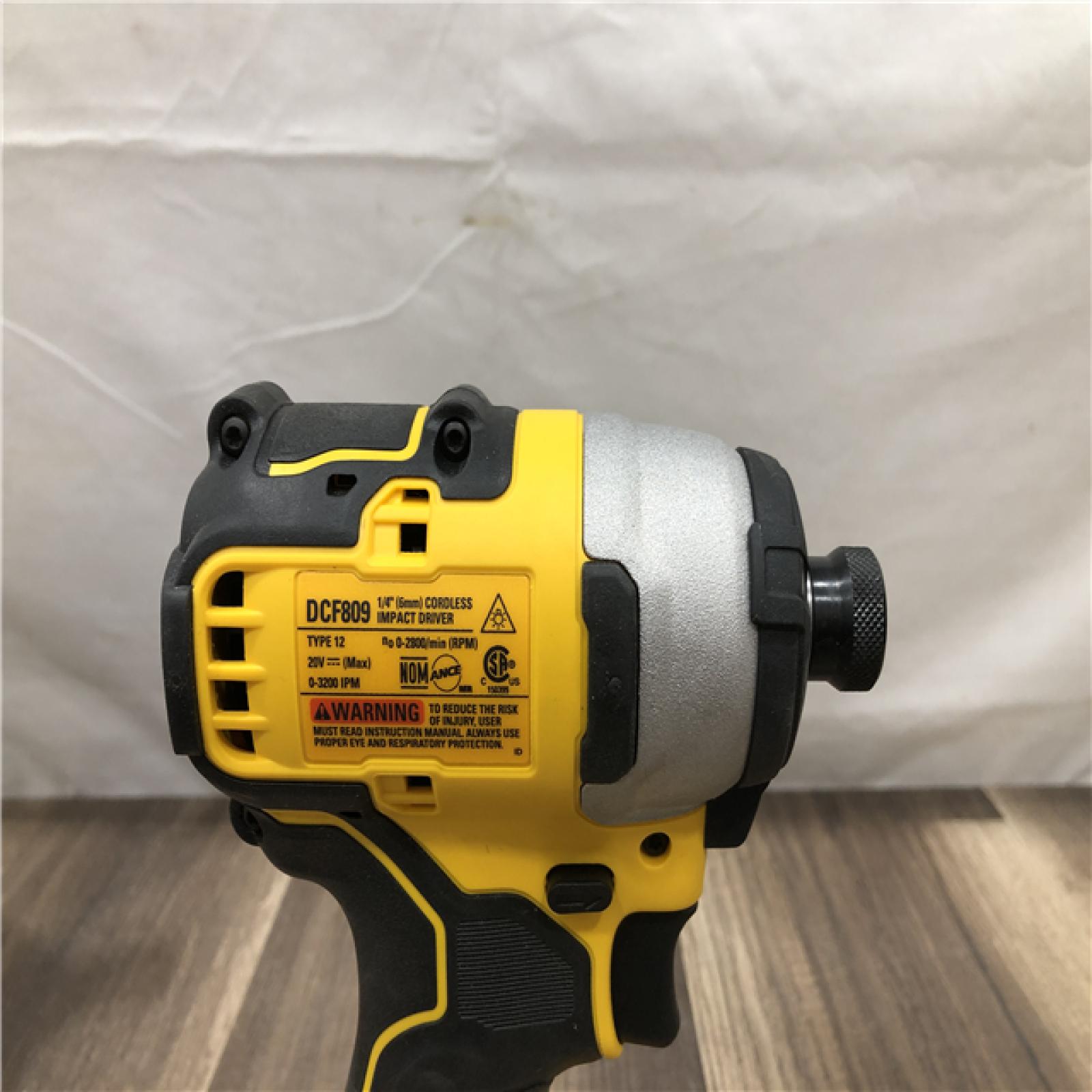 AS-IS DEWALT ATOMIC 20-Volt MAX Lithium-Ion Cordless Combo Kit