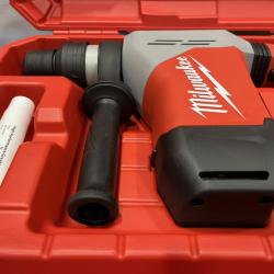 NEW - Milwaukee 1-9/16 in. SDS-Max Rotary Hammer