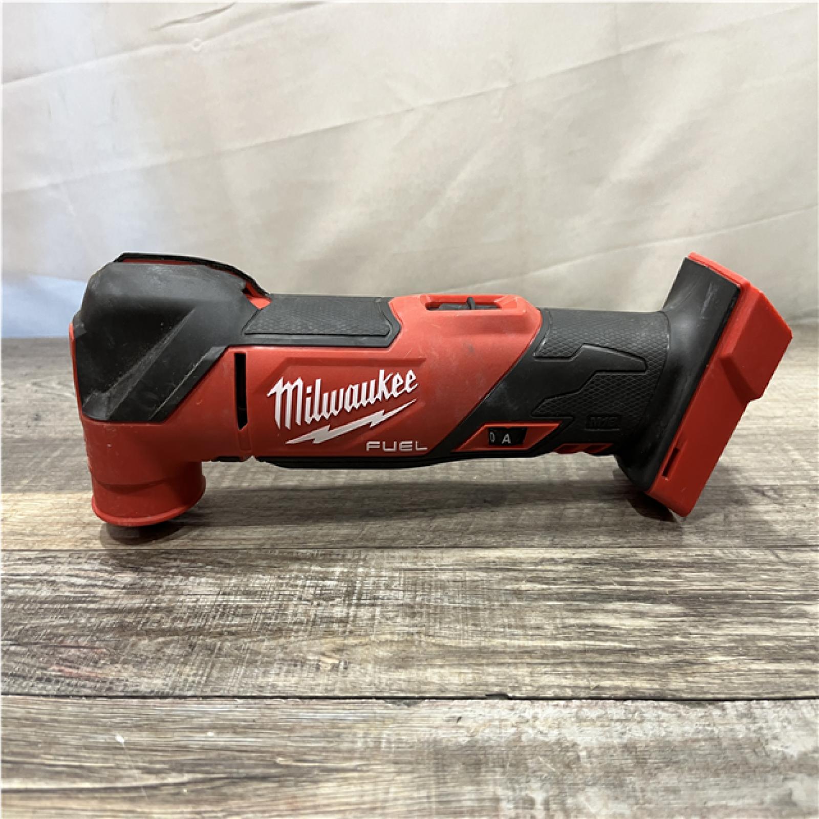 AS-IS Milwaukee FUEL 18V Lithium-Ion Cordless Brushless Oscillating Multi-Tool (Tool-Only)