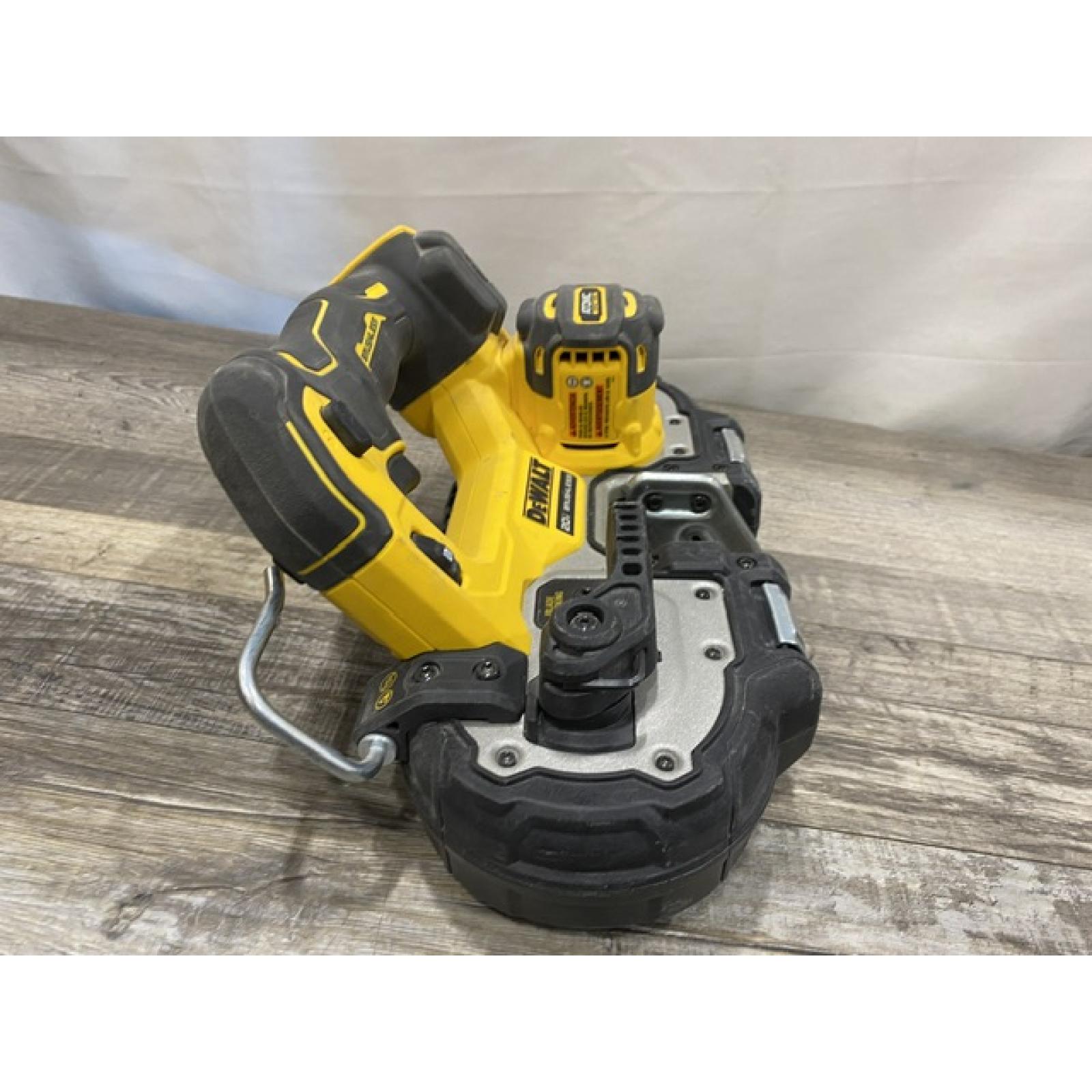 AS-IS DEWALT ATOMIC 20V MAX Cordless Brushless Compact 1-3/4 in. Bandsaw (Tool Only)