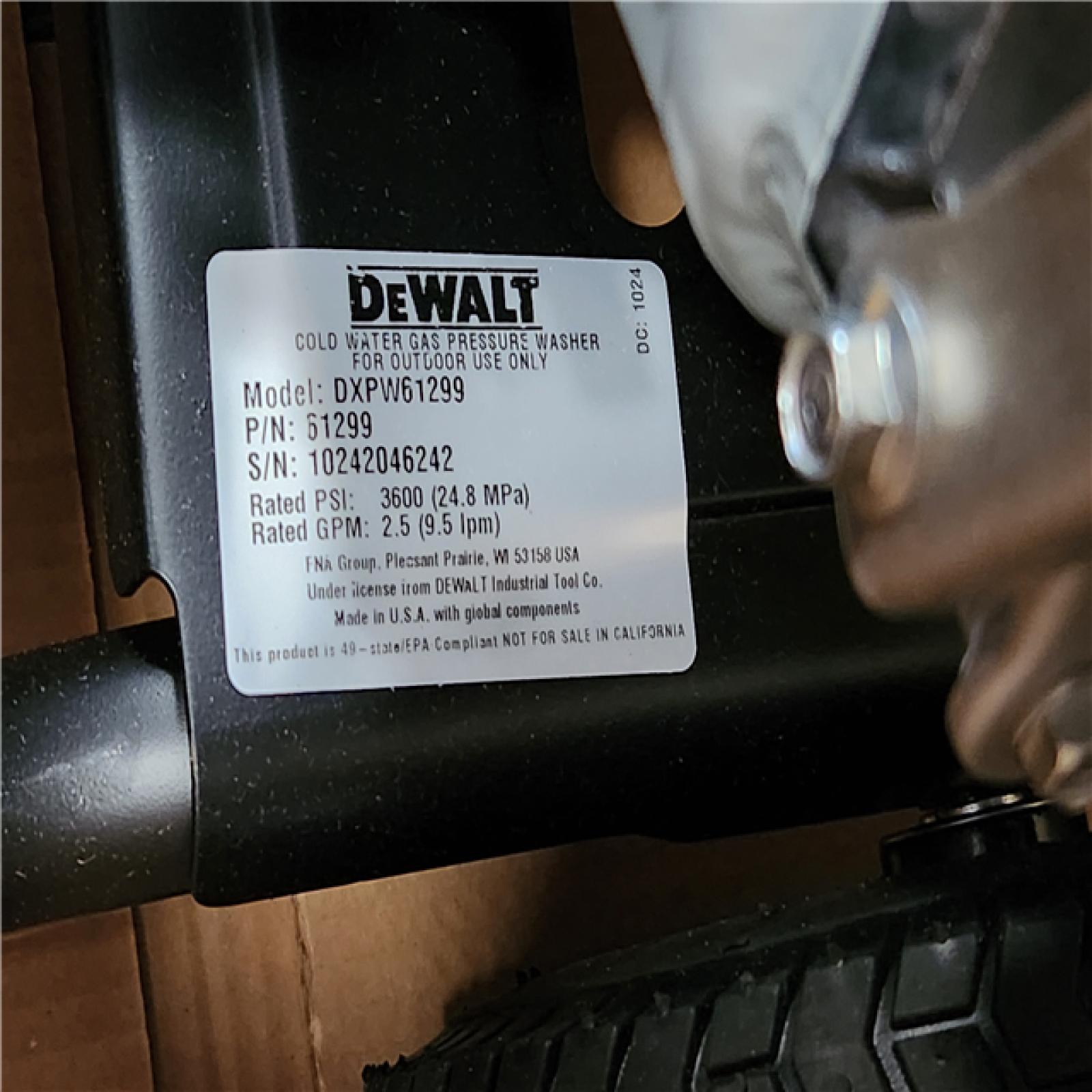 Phoenix NEW DEWALT 3600 PSI 2.5 GPM Cold Water Gas Professional Pressure Washer with HONDA GX200 Engine
