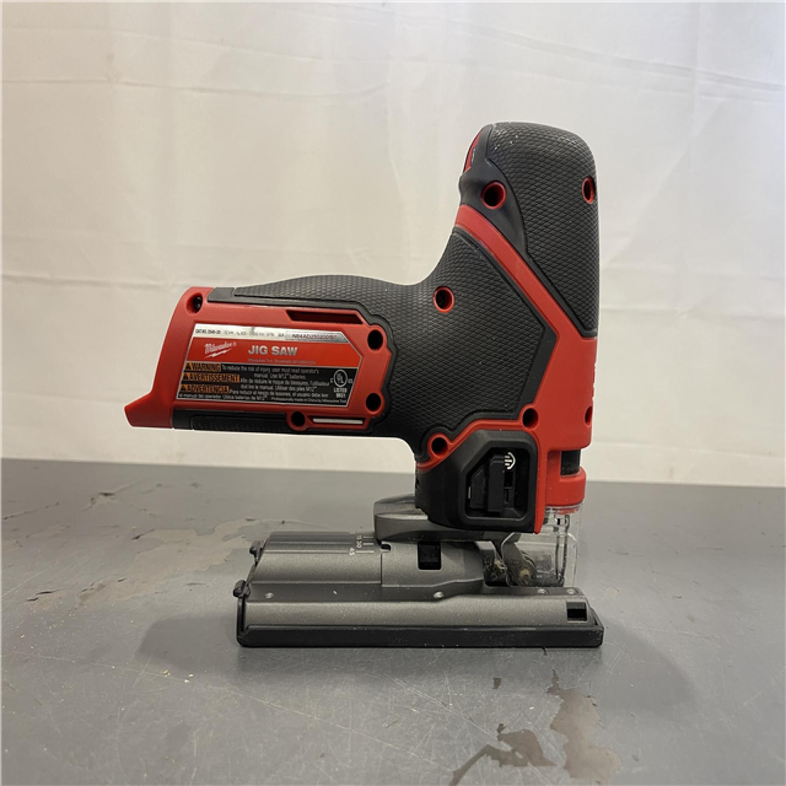 AS-IS - Milwaukee 12V Lithium-Ion Cordless Jig Saw