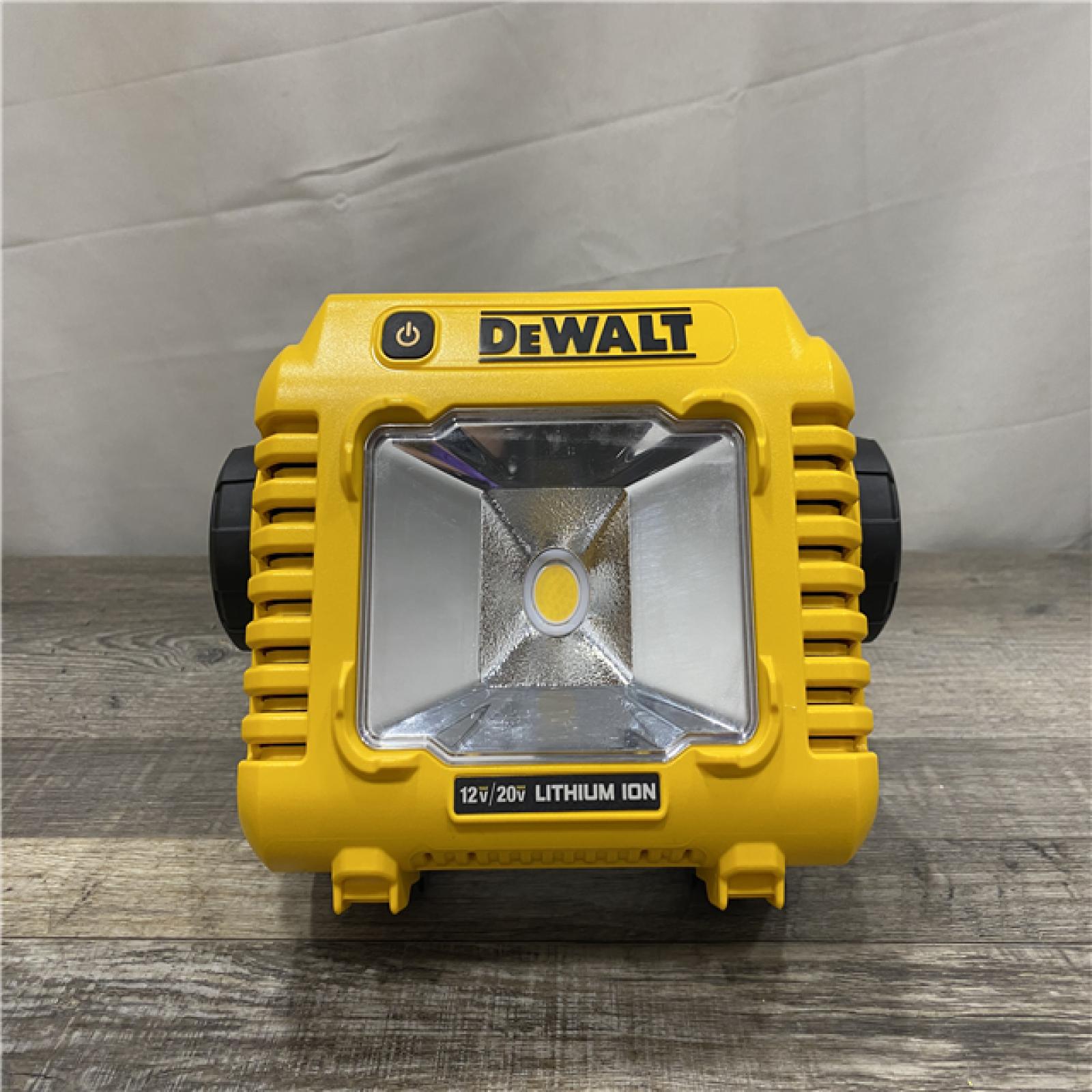 AS-IS DEWALT 20V MAX Compact Cordless Task Light (Tool Only)