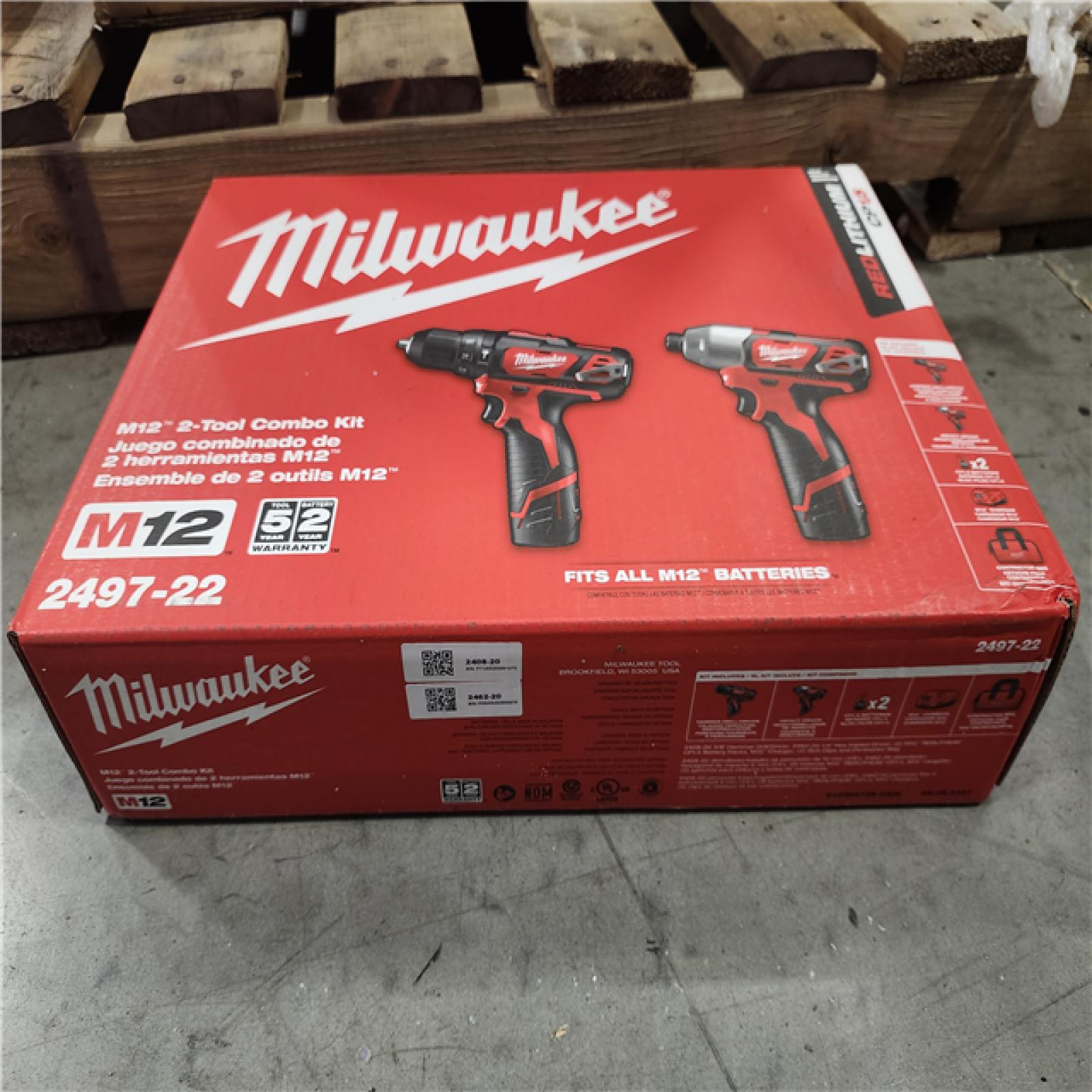 NEW! -  Milwaukee M12 12V Lithium-Ion Cordless Hammer Drill/Impact Driver Combo Kit (2-Tool) with (2) 1.5Ah Batteries  Charger & Bag