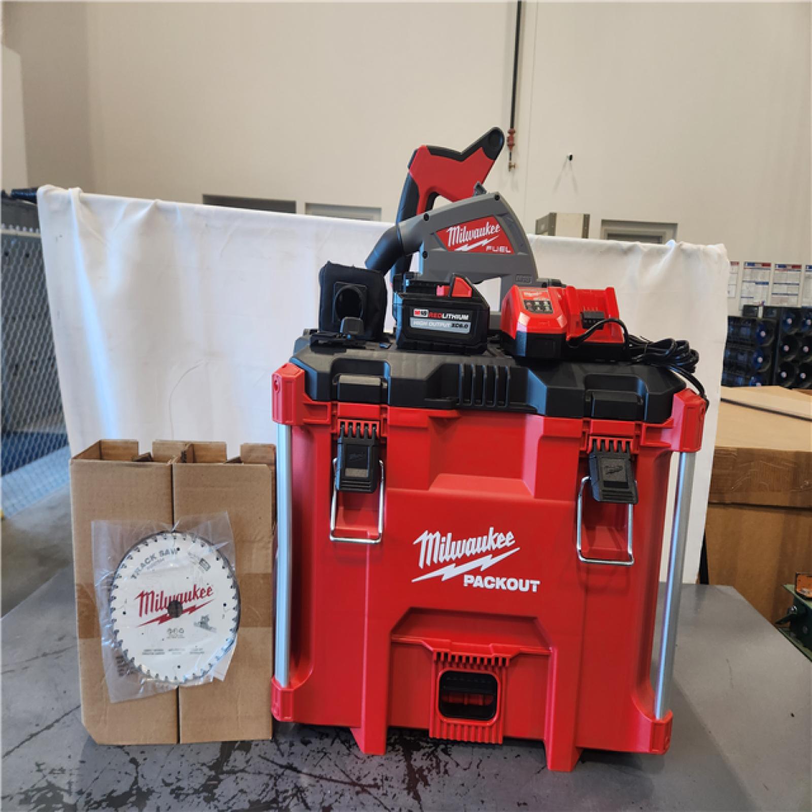 AS-IS- Milwaukee M18 FUEL 6-1/2 in. Plunge Track Saw Kit