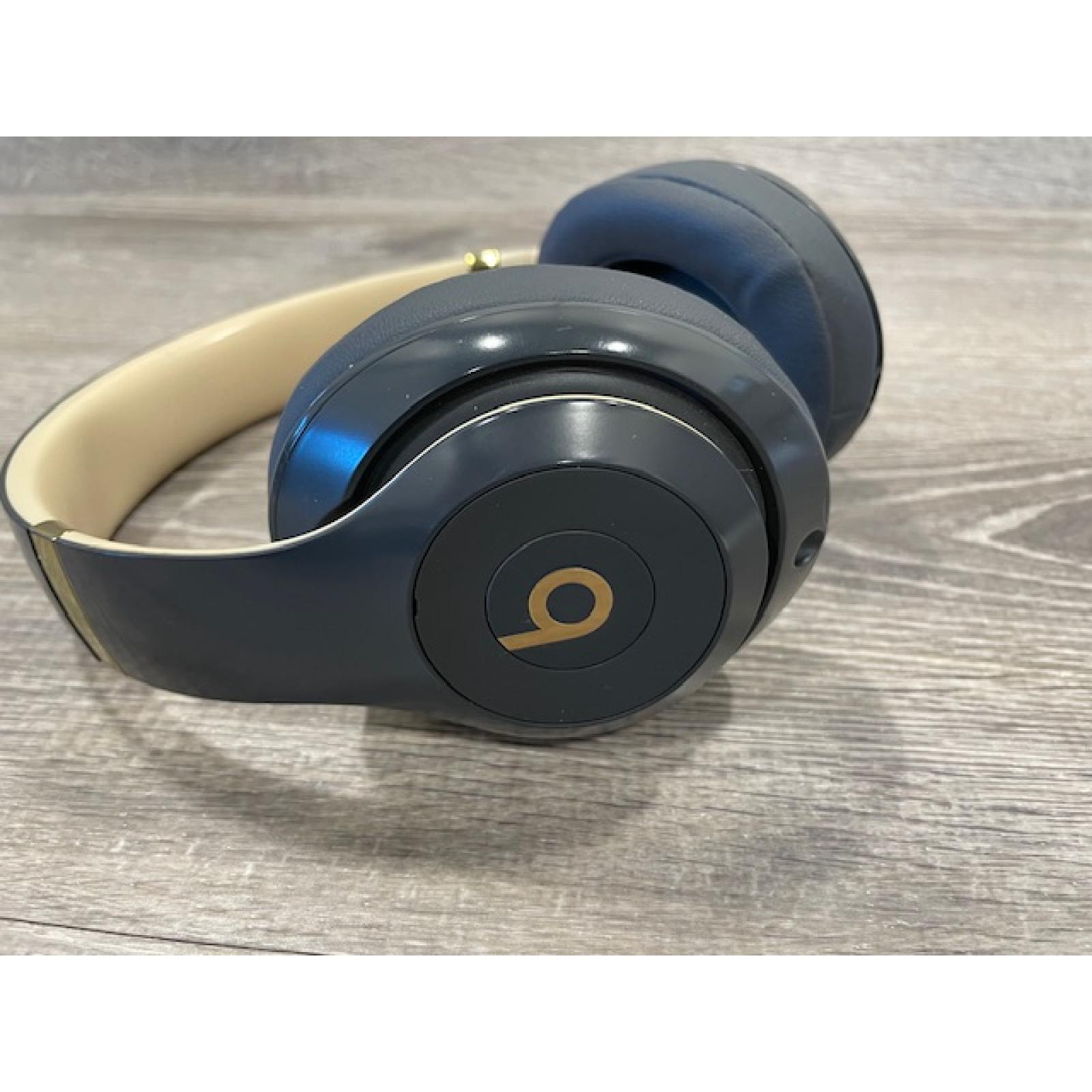 AS-IS Beats Studio Pro Wireless - Gray