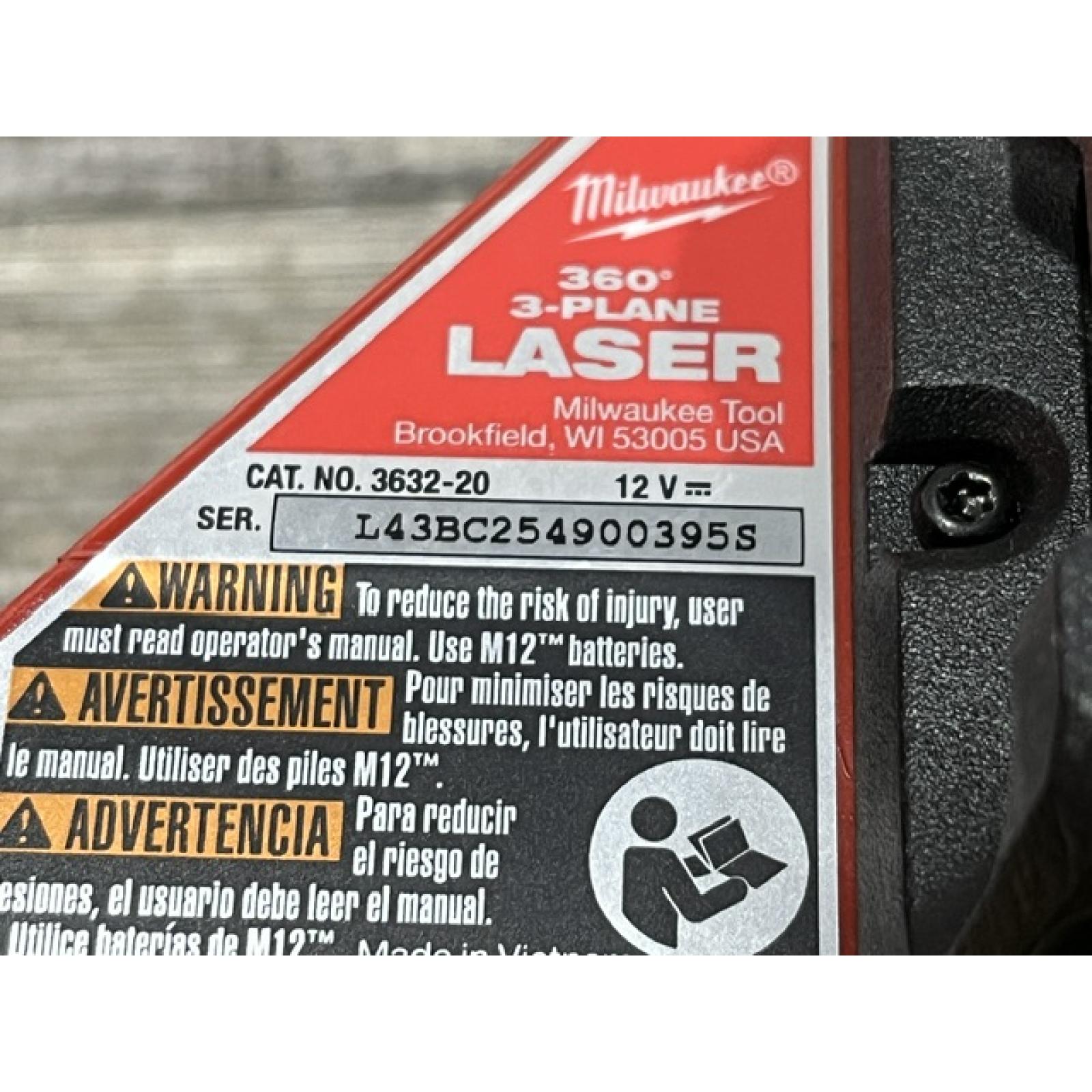 AS-IS Milwaukee 12-Volt Lithium-Ion Cordless Green 250 ft. 3-Plane Laser Level Kit