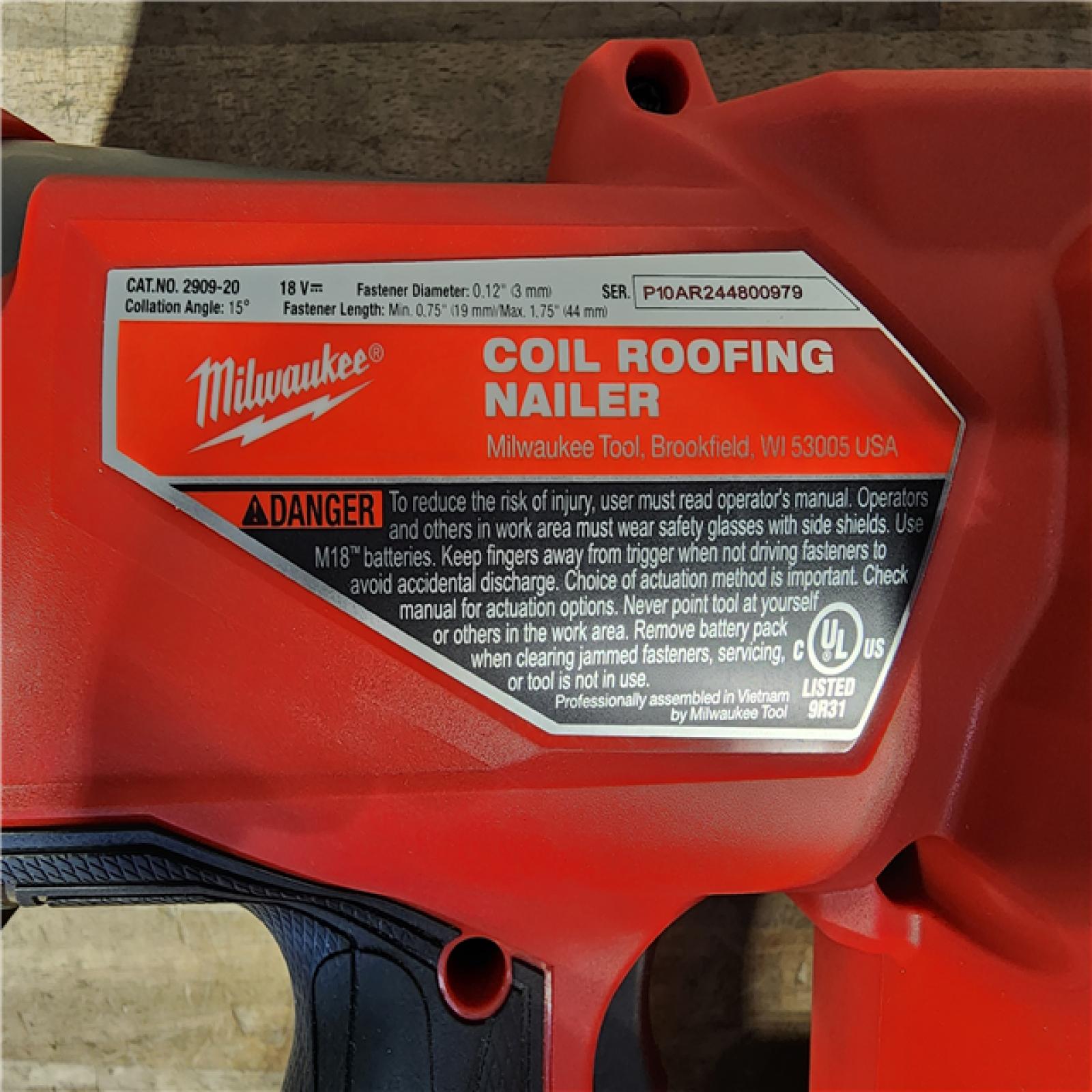 HOUSTON LOCATION - AS-IS Milwaukee M18 FUEL Coil Roofing Nailer (TOOL ONLY)