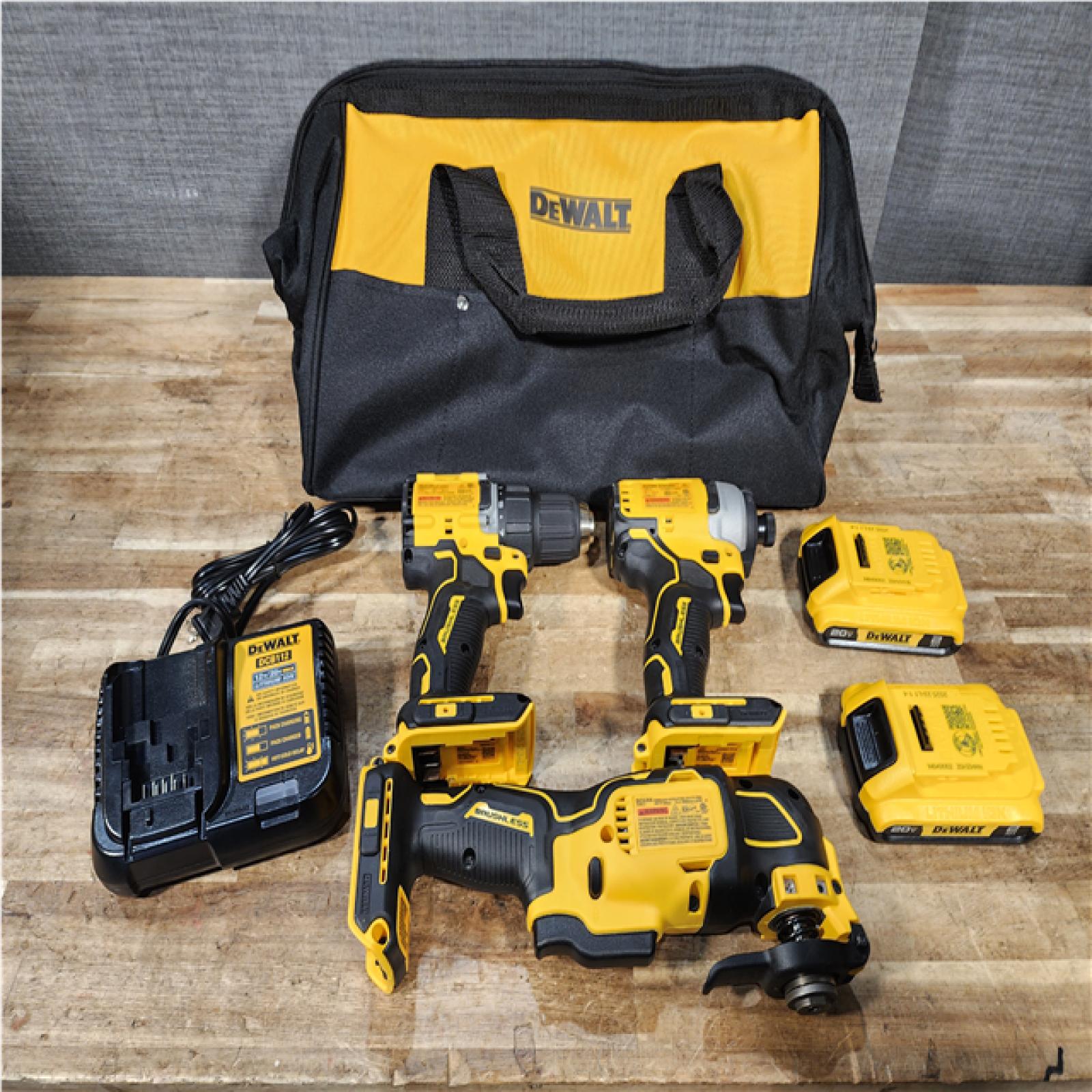 Houston Location AS-IS DEWALT ATOMIC 20-Volt Lithium-Ion Cordless Brushless (4-Tool) Combo Kit