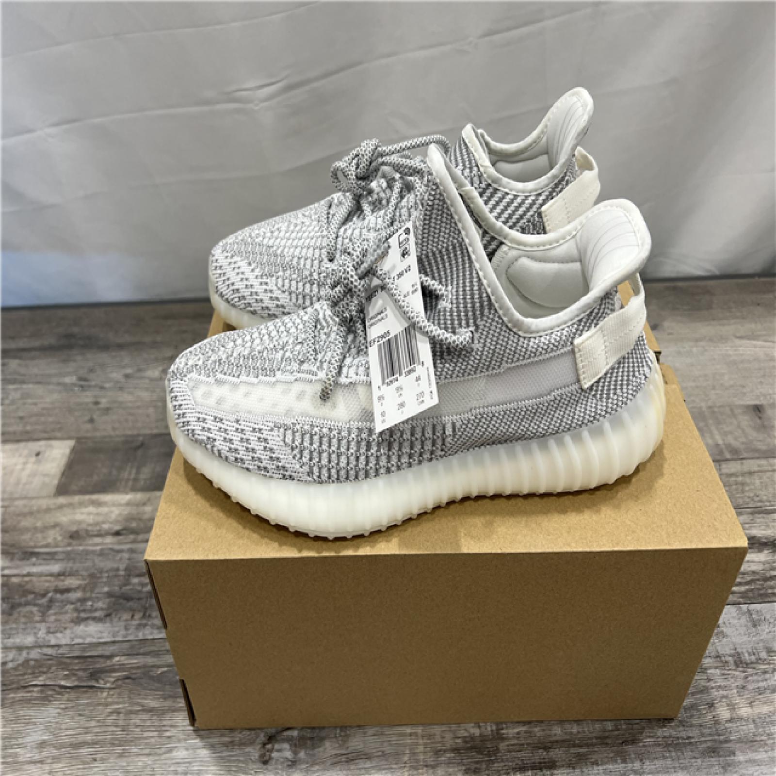 Yeezy Boost 350 V2 Static - Size 10