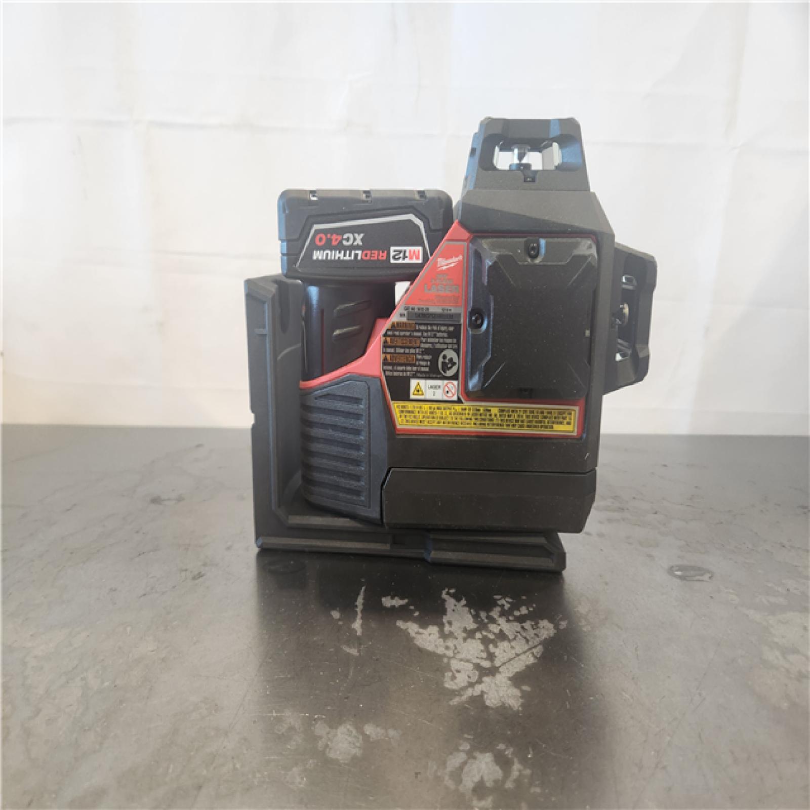 AS-IS- Milwaukee 12-Volt Lithium-Ion Cordless Green 250 ft. 3-Plane Laser Level Kit