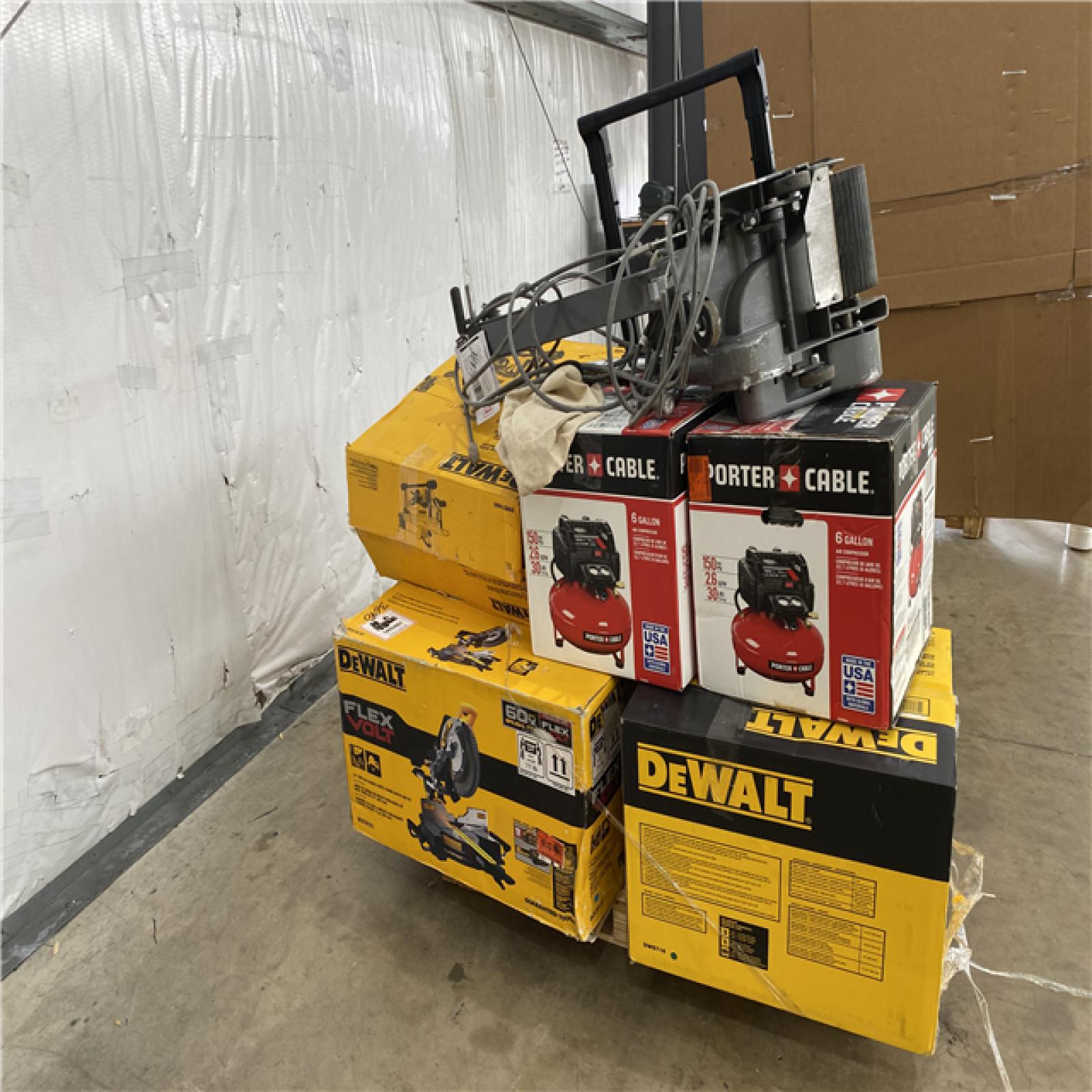 Houston Location AS IS - Tool Pallet