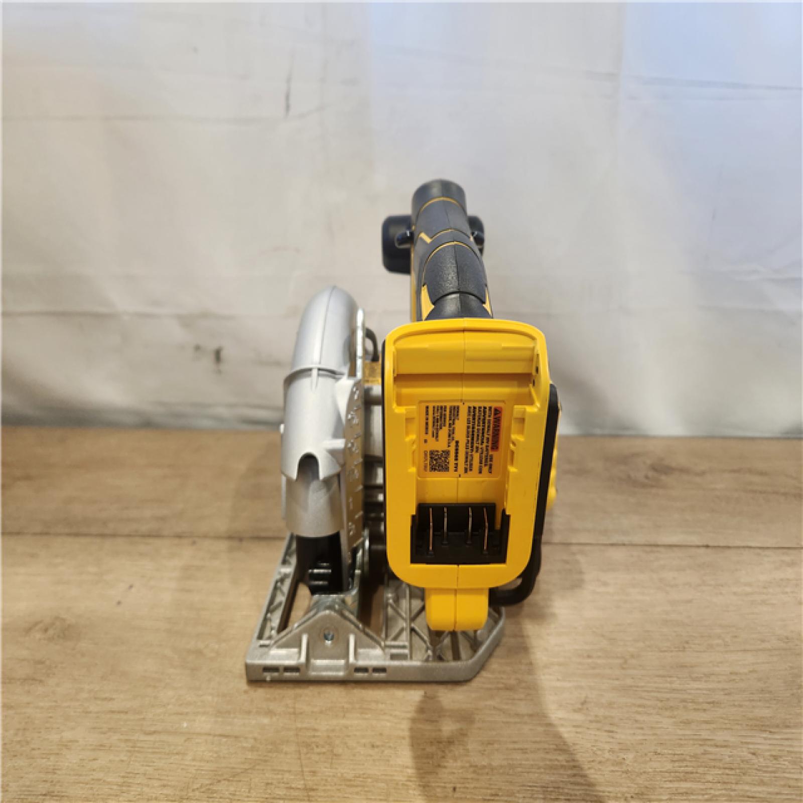 AS-IS- DeWALT  20V Max Brushless 6.5   Cordless Circular Saw
