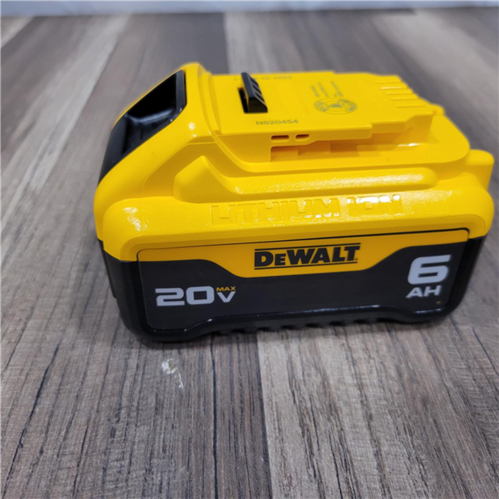 LIKE NEW! DEWALT 20-Volt MAX XR Lithium-Ion Premium Battery Pack 6.0Ah