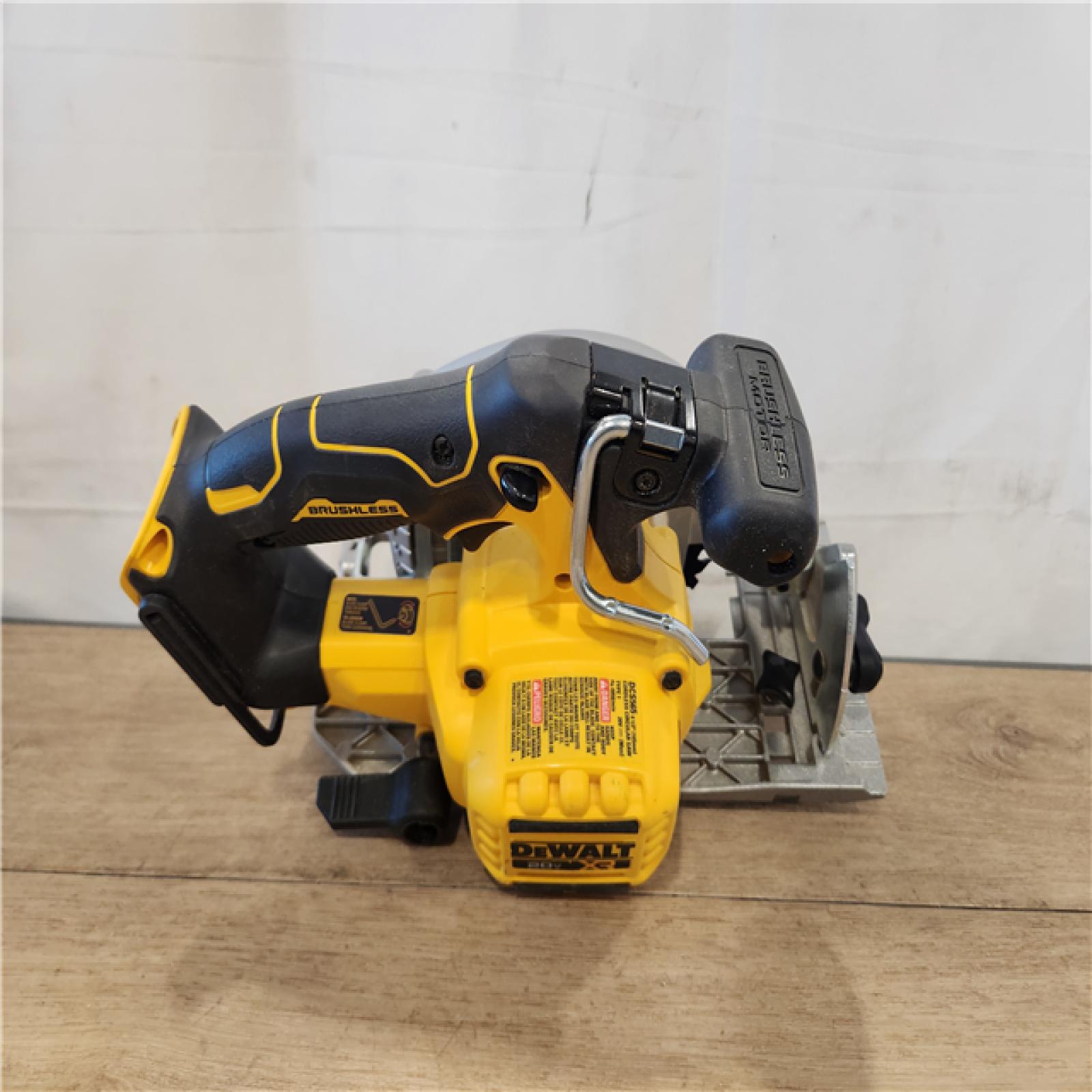 AS-IS- DeWALT DCS565B 20V Max Brushless 6.5   Cordless Circular Saw