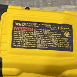 AS-IS DEWALT ATOMIC 20V MAX Lithium Ion Cordless 23 Gauge Pin Nailer Kit
