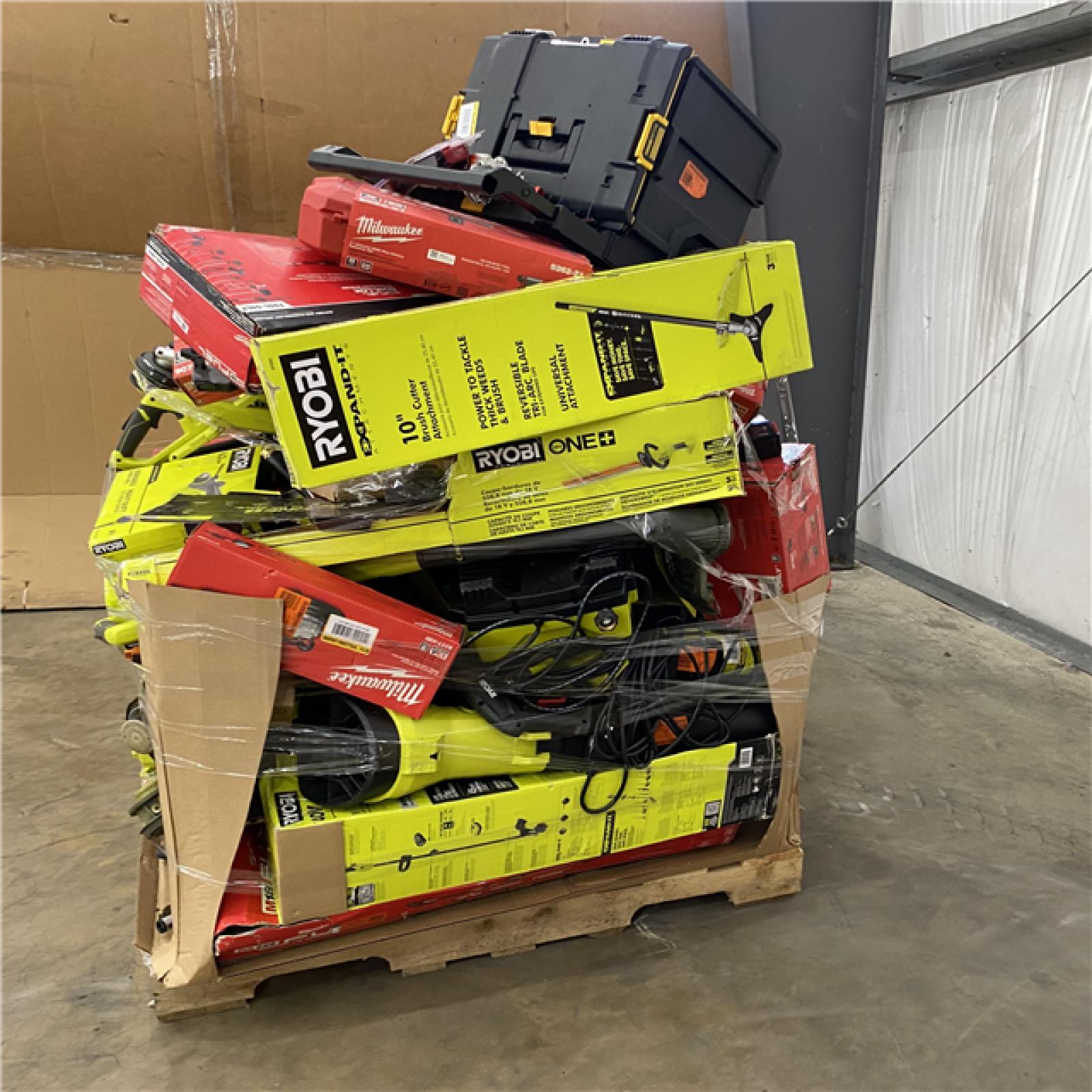 Houston Location AS IS - Tool Pallet