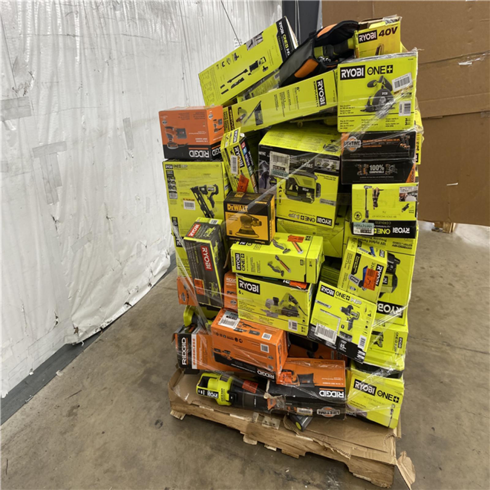 Houston Location AS IS - Tool Pallet