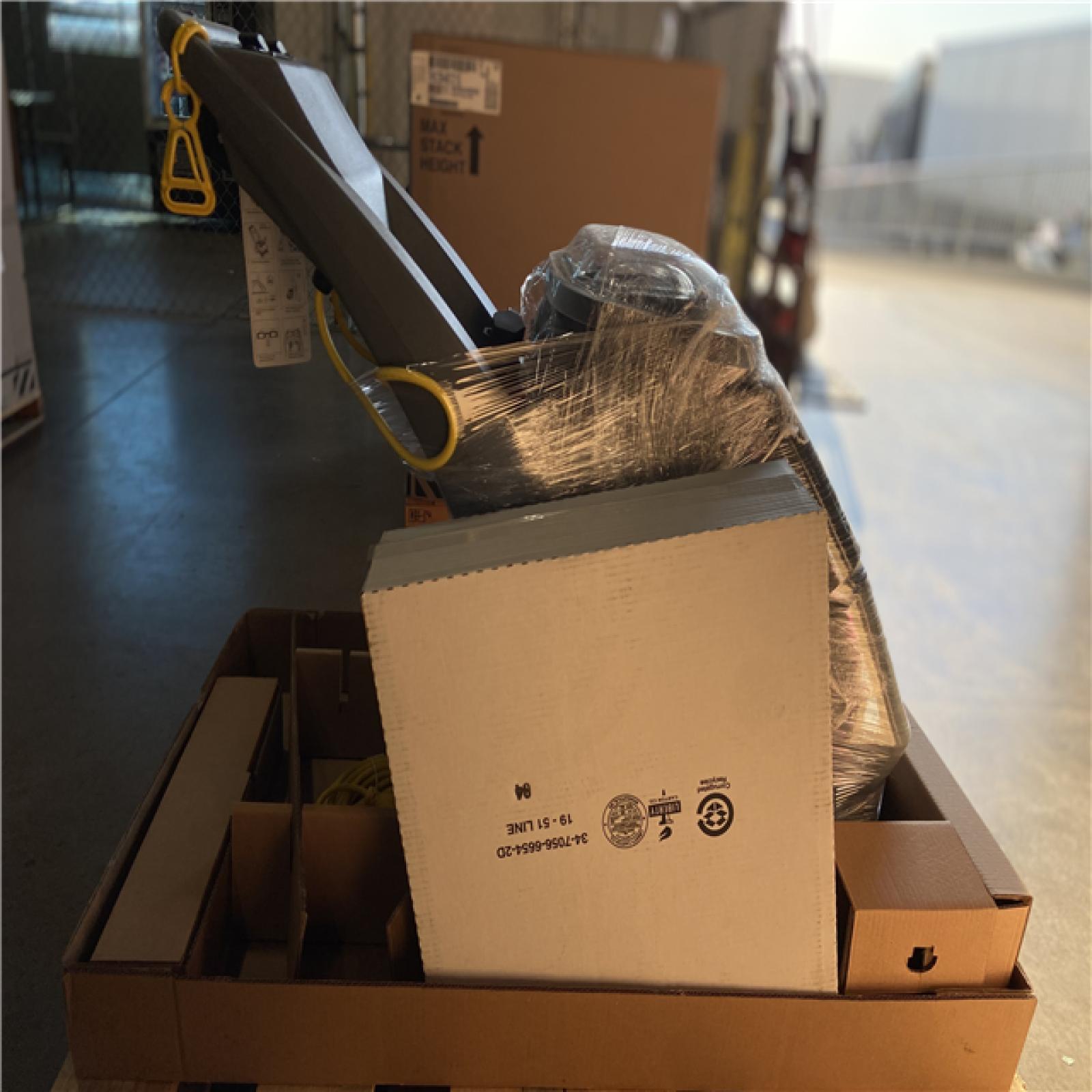 DALLAS LOCATION - Kärcher Commercial Carpet Extractor 15 - Cadet 7 - Compact Walk Behind Carpet Cleaner Machine - 7 Gallon Tank -Deep Cleans Carpet  No Hose Design