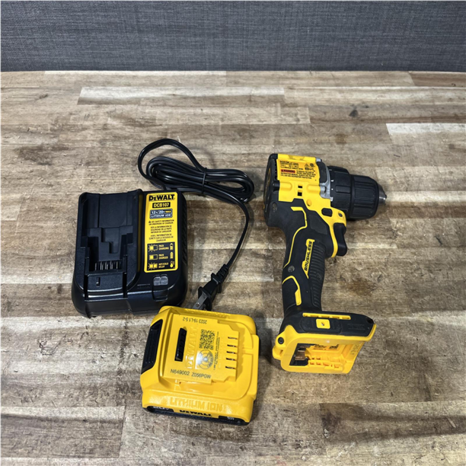Houston Location AS-IS DEWALT Atomic 20V Lithium-Ion Cordless Compact 1/2 in. Drill/Driver Kit