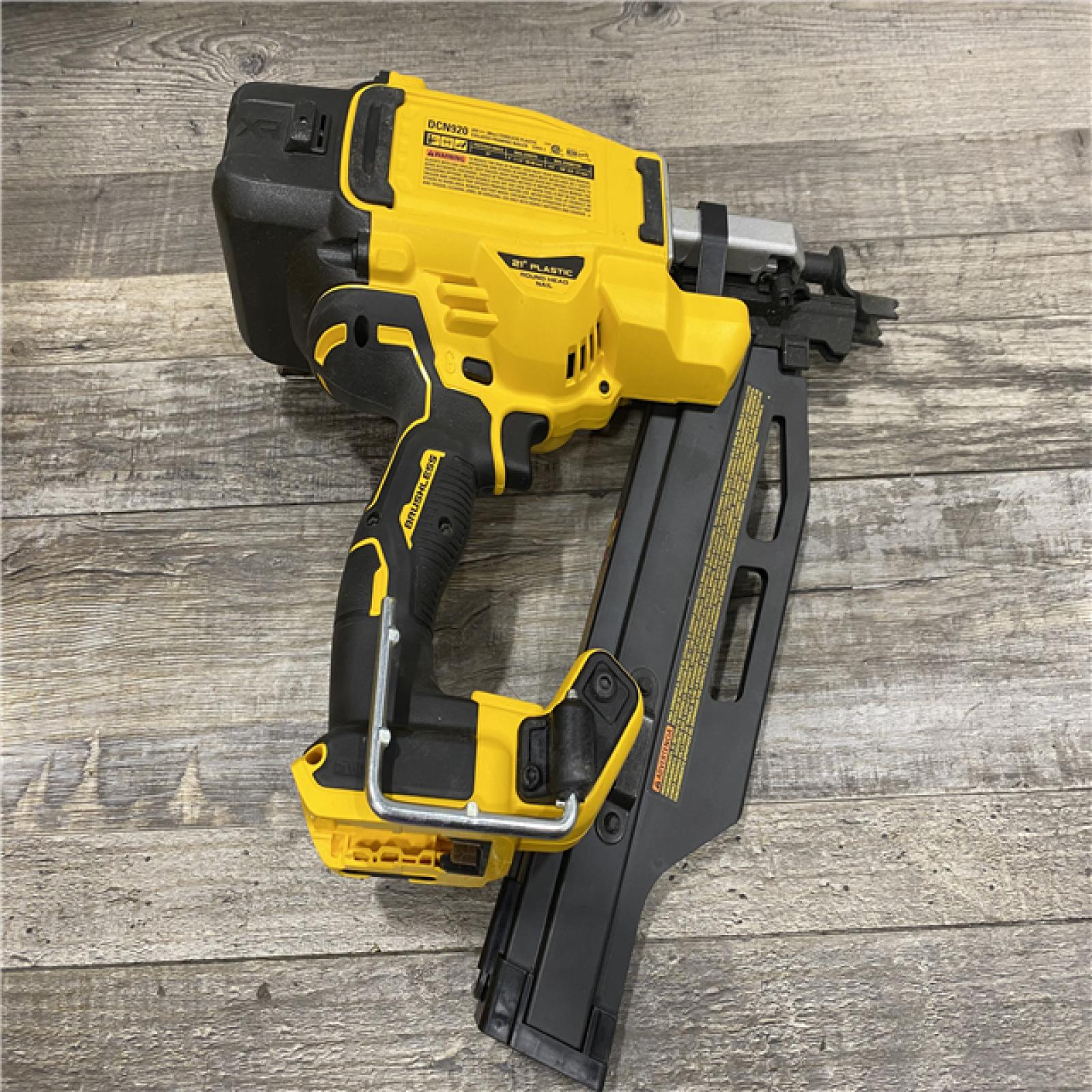 AS-IS DEWALT 20-Volt 21° Cordless Framing Nailer (Tool-Only)