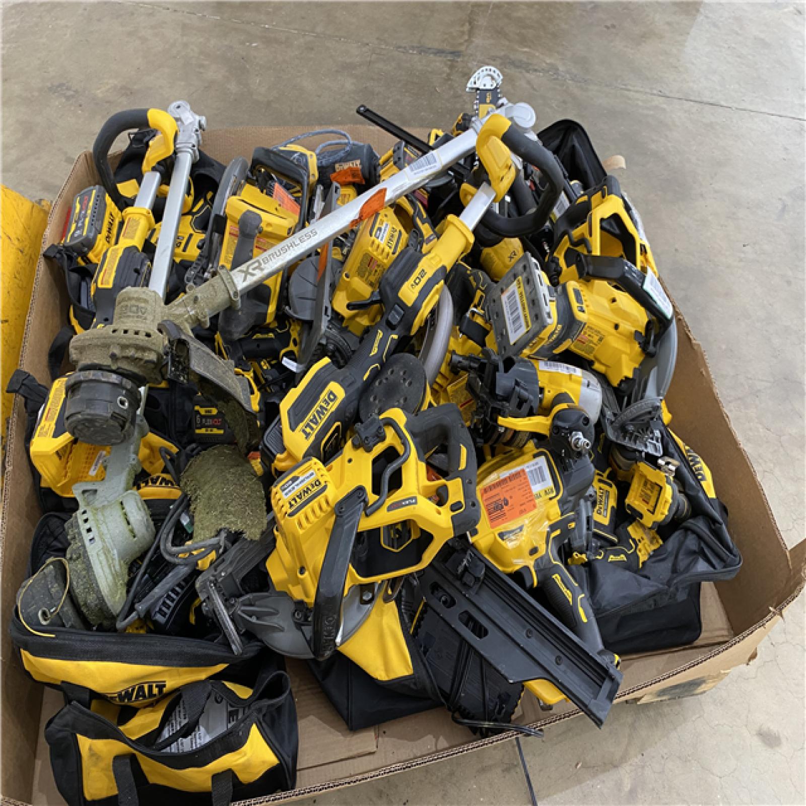 Houston Location AS IS - Tool Pallet