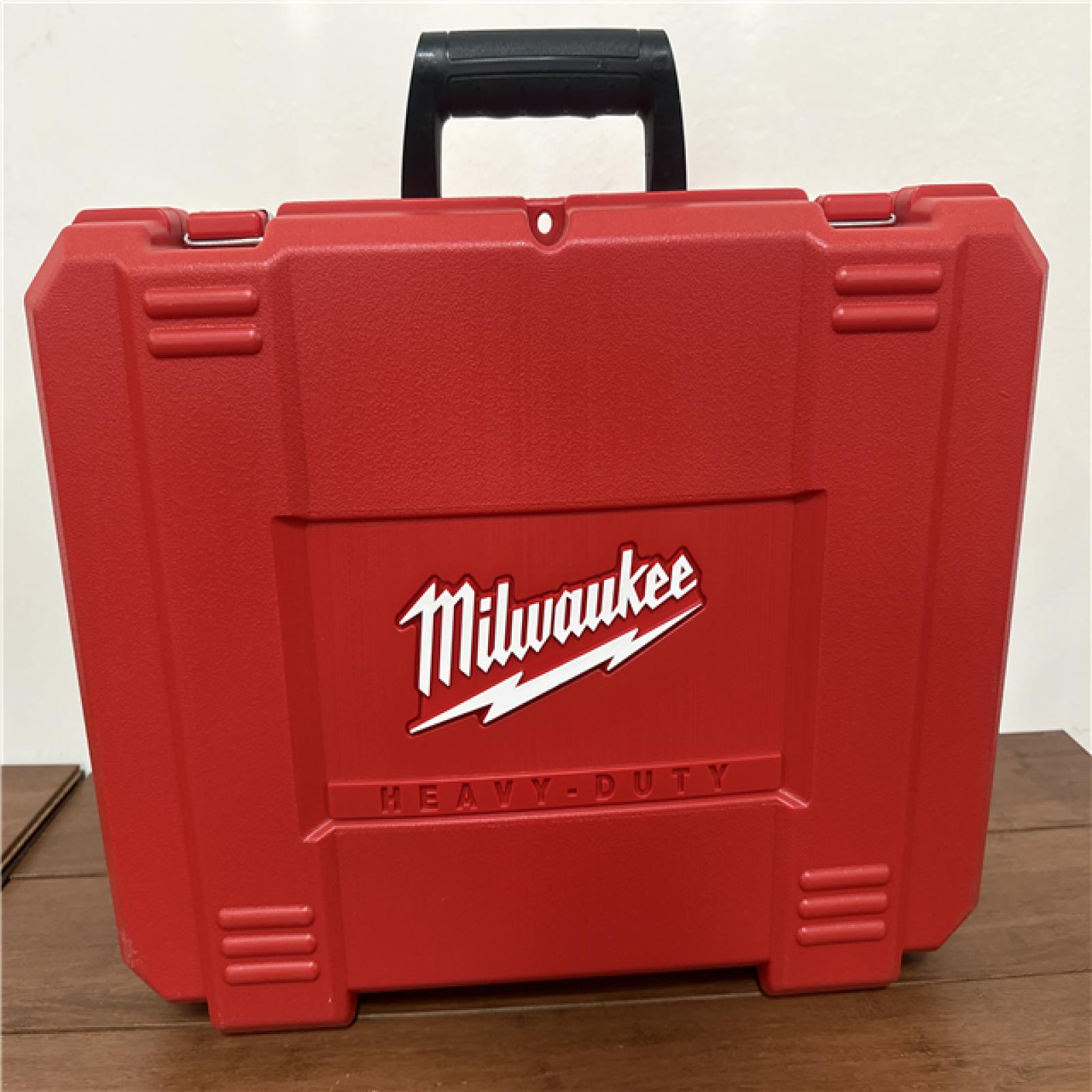 California AS-IS Milwaukee M12 Force Logic Press Tool Kit, Includes (2) Batteries, Charger & Hard Case