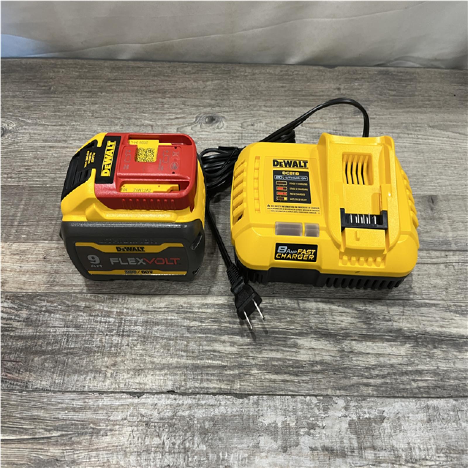 AS-IS DEWALT 20V/60V MAX FLEXVOLT Lithium-Ion 9.0Ah Battery and Charger Starter Kit