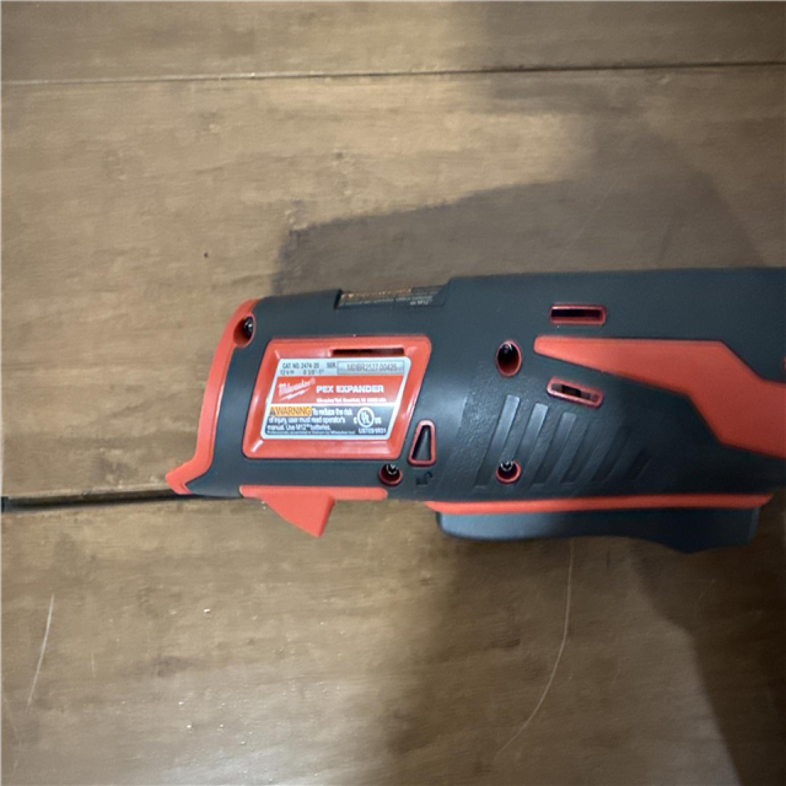 California AS-IS Milwaukee M12 PEX Expander Kit  Includes (2) Batteries  Charger & Hard Case