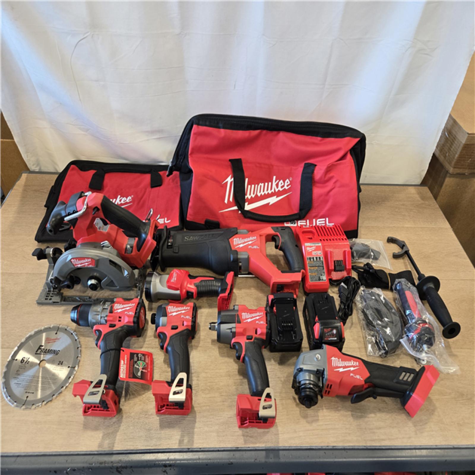 AS-IS Milwaukee FUEL 18V Cordless Combo (7-Tool) Kit